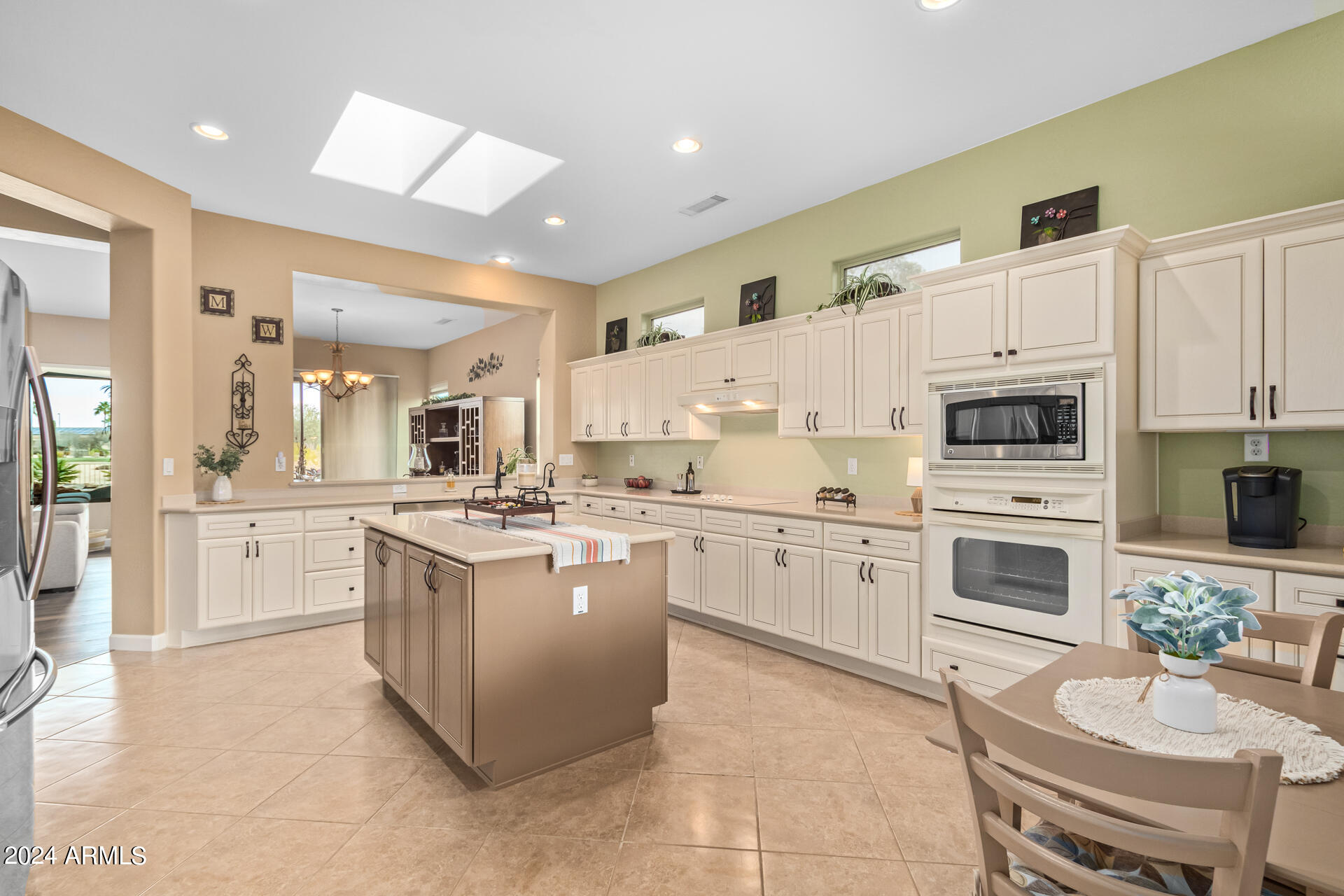 15226 W SIERRA VISTA Drive