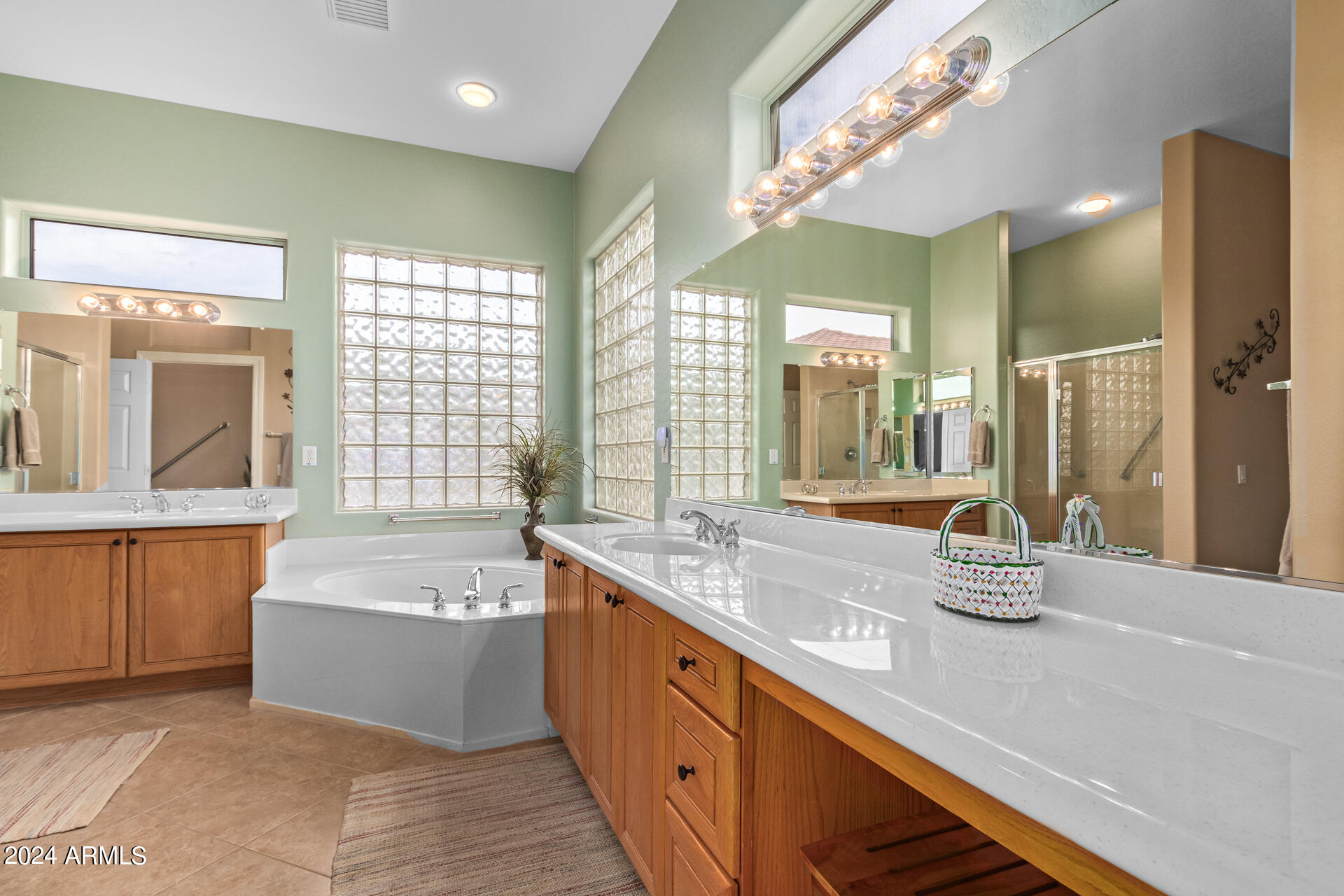 15226 W SIERRA VISTA Drive