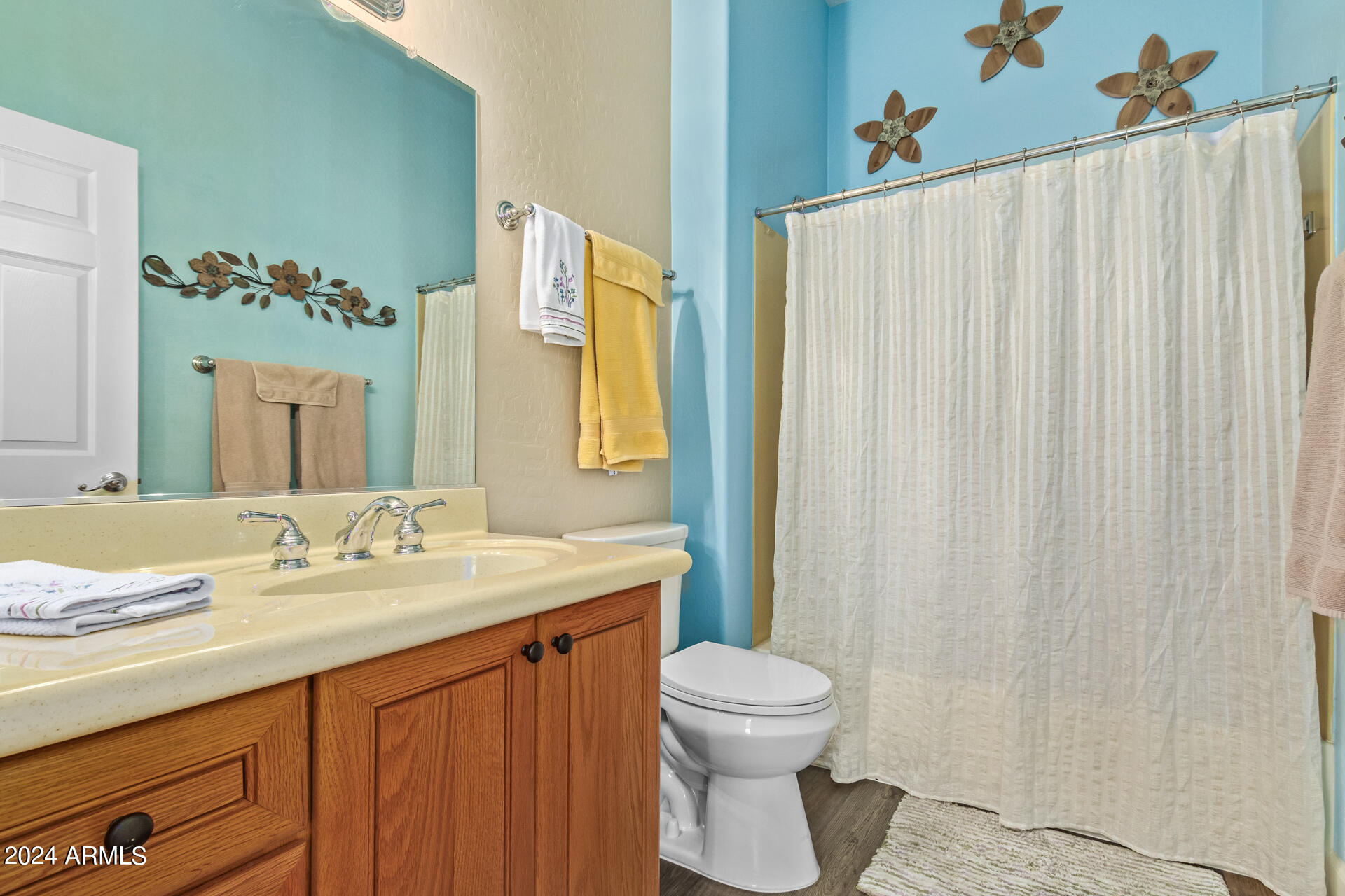 15226 W SIERRA VISTA Drive