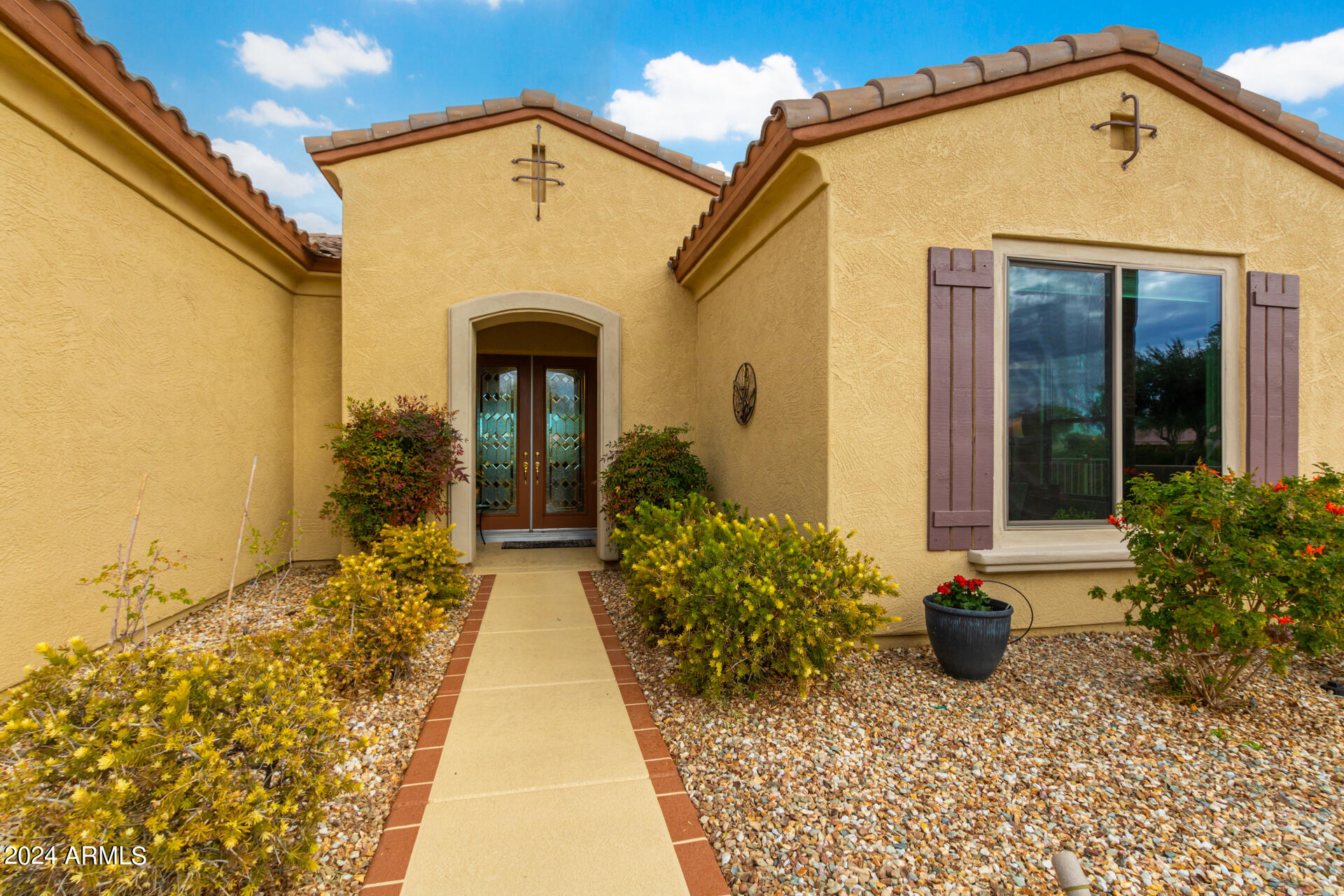 15226 W SIERRA VISTA Drive