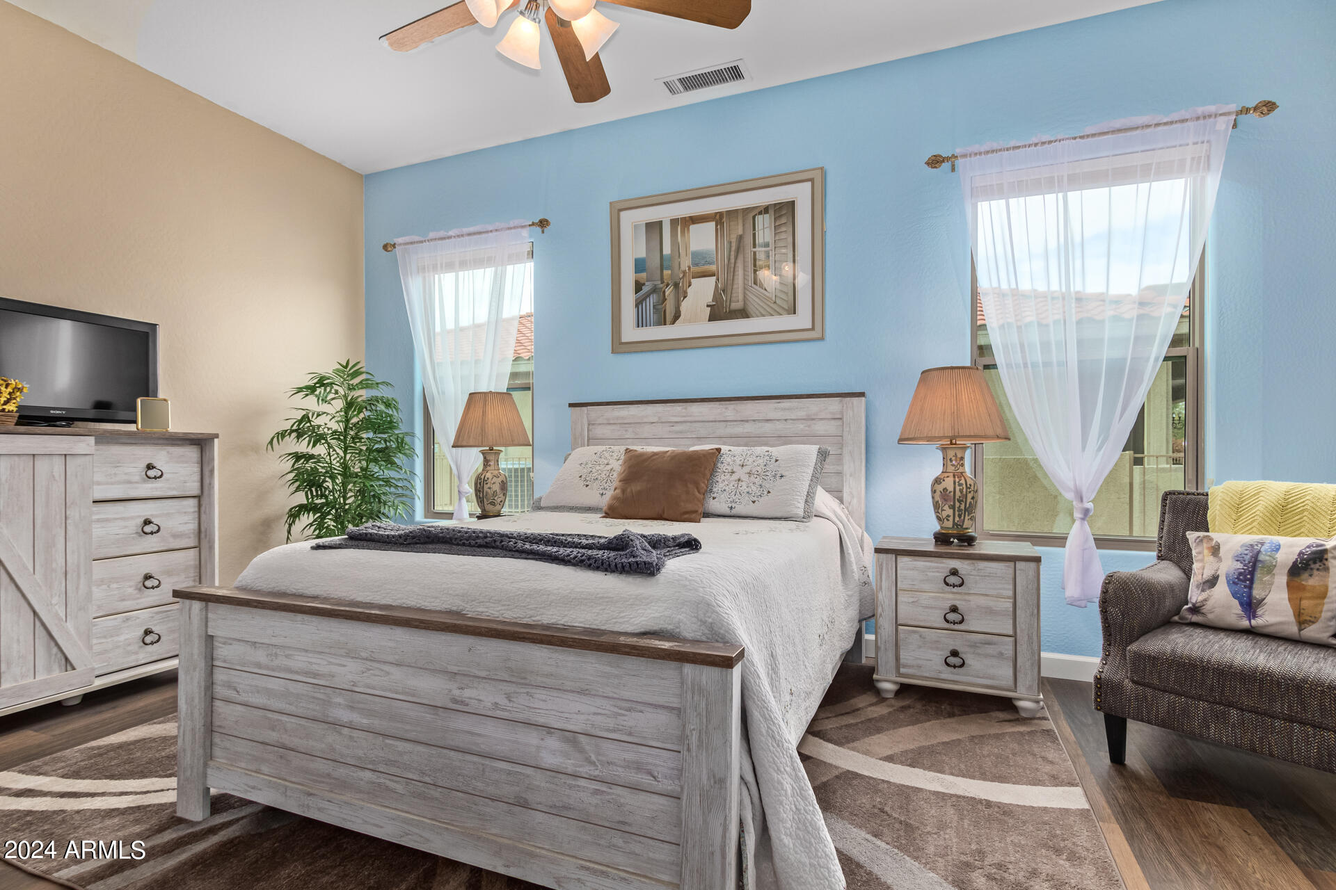 15226 W SIERRA VISTA Drive