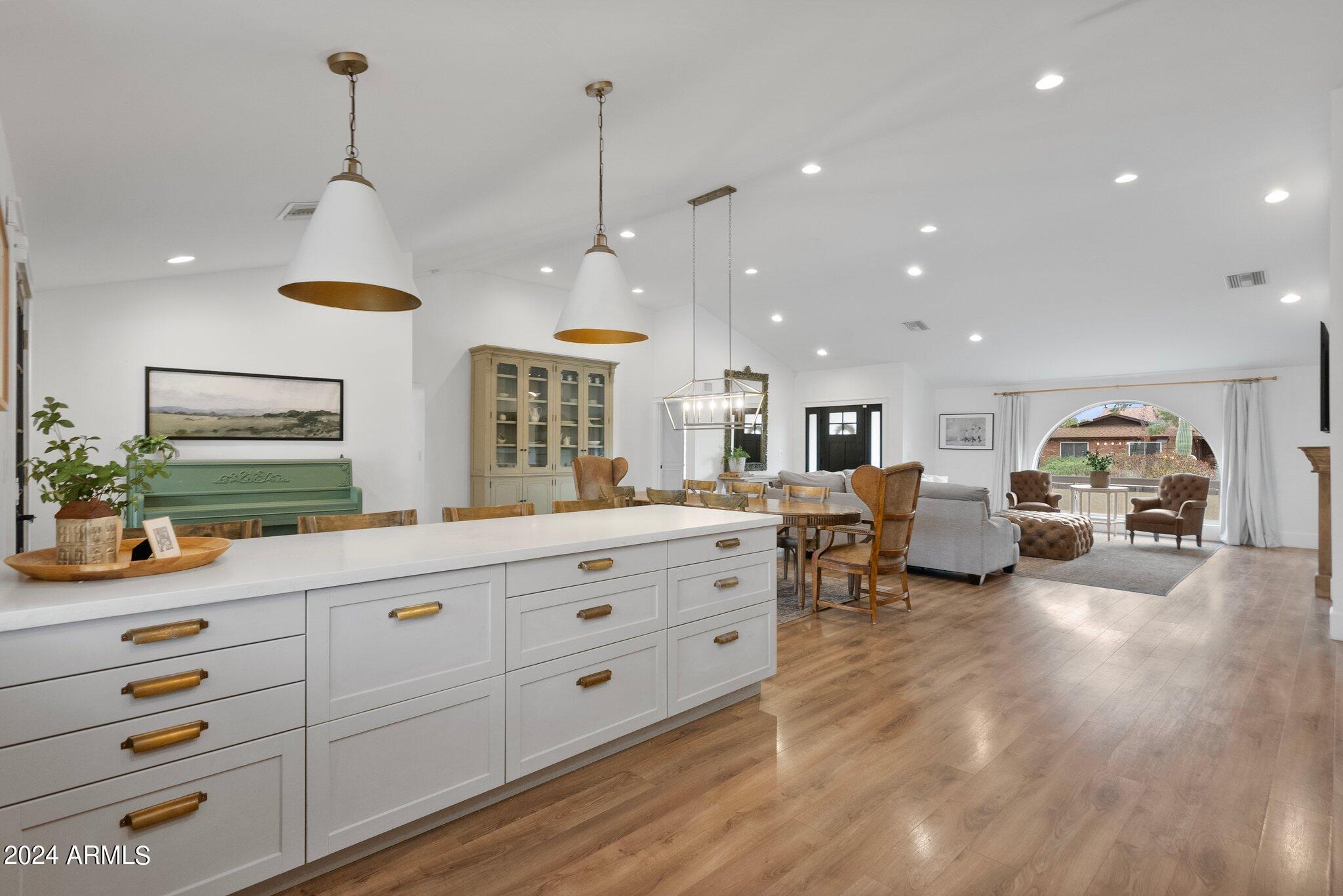 5430 E WINDROSE Drive