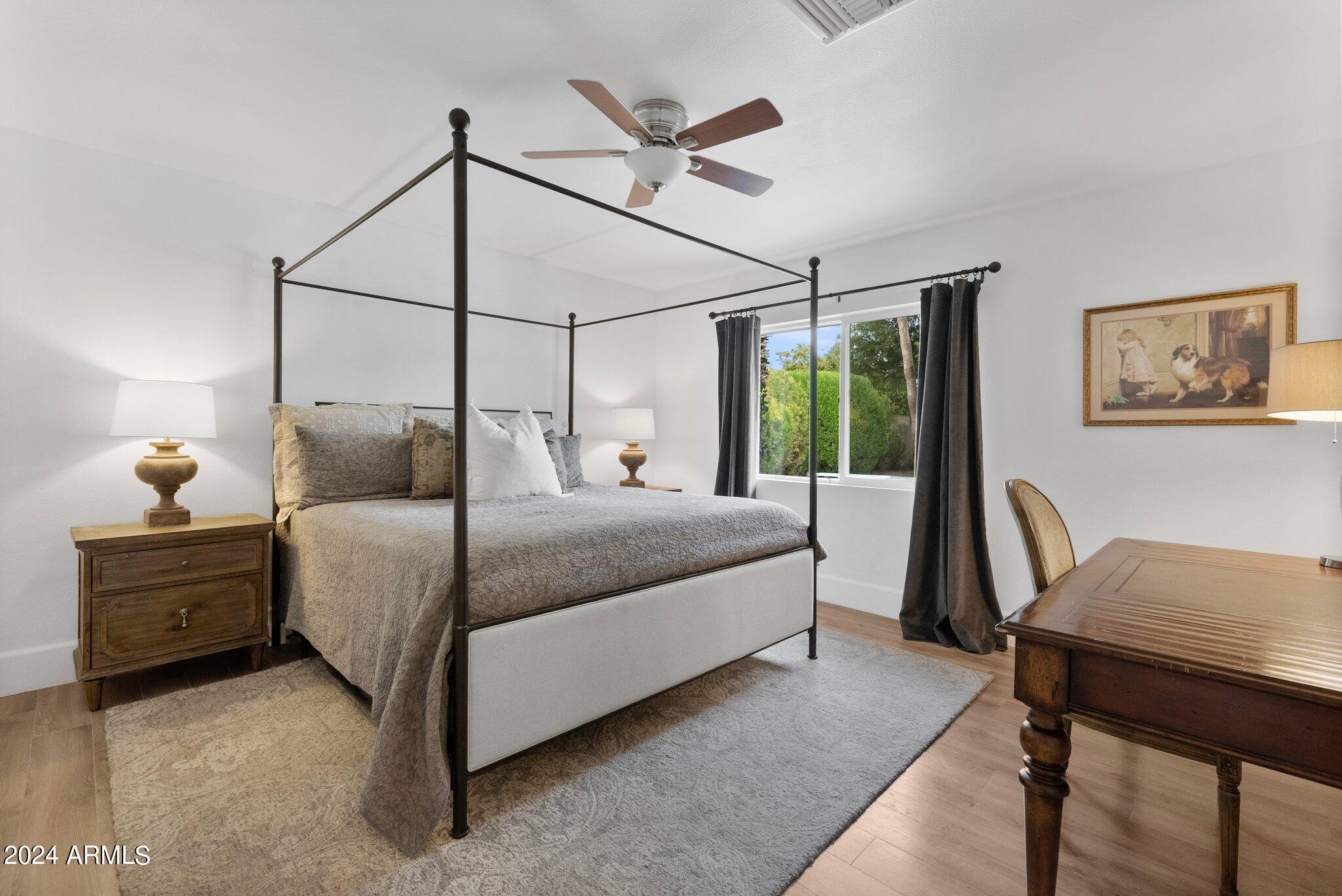 5430 E WINDROSE Drive