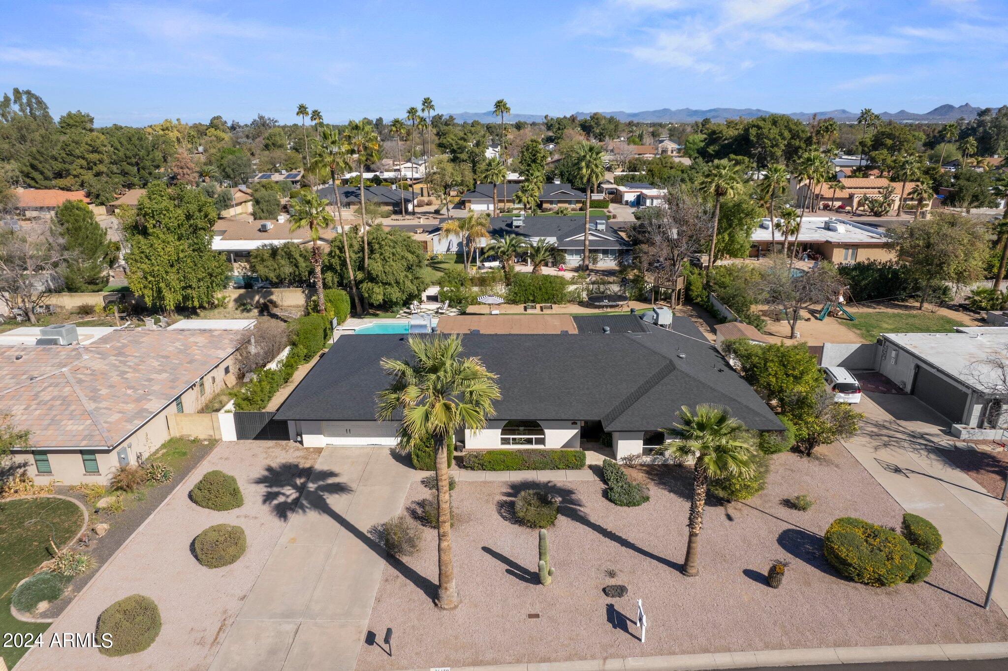 5430 E WINDROSE Drive