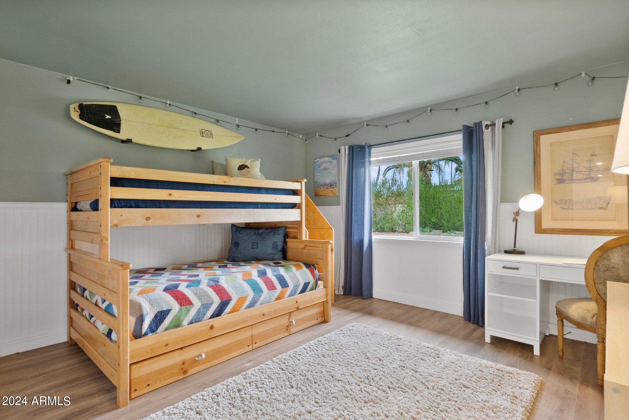 5430 E WINDROSE Drive