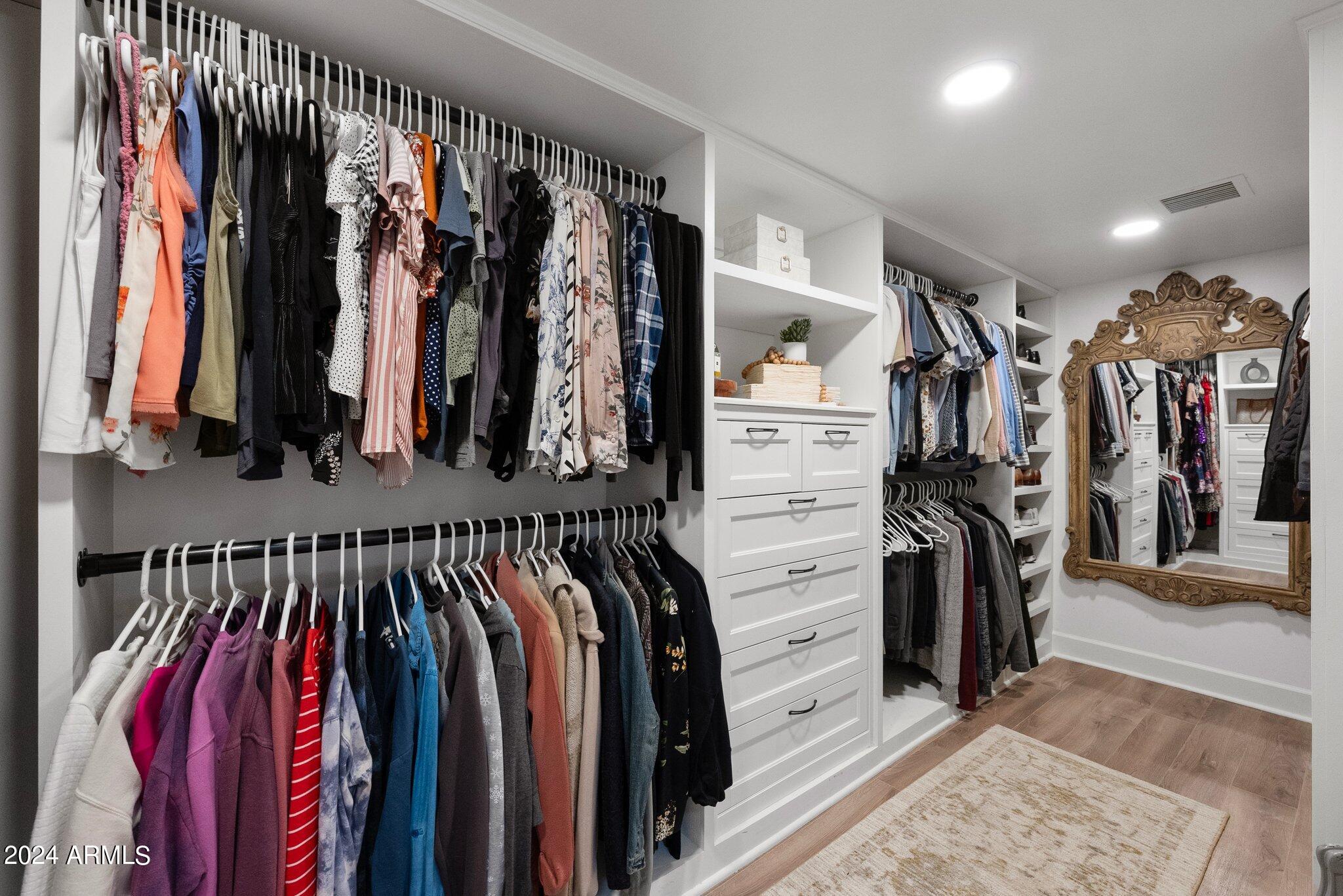 5430 E WINDROSE Drive