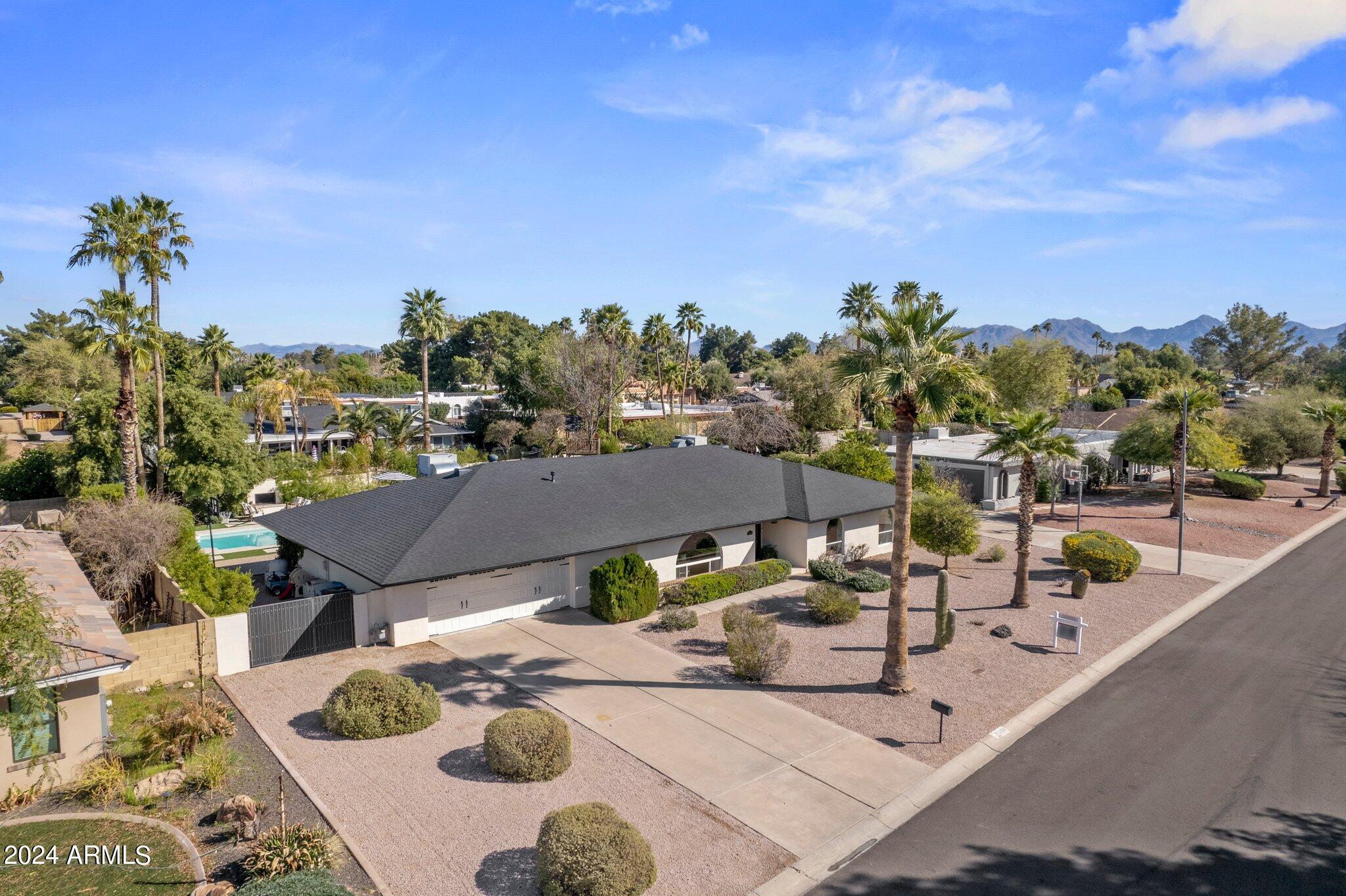 5430 E WINDROSE Drive