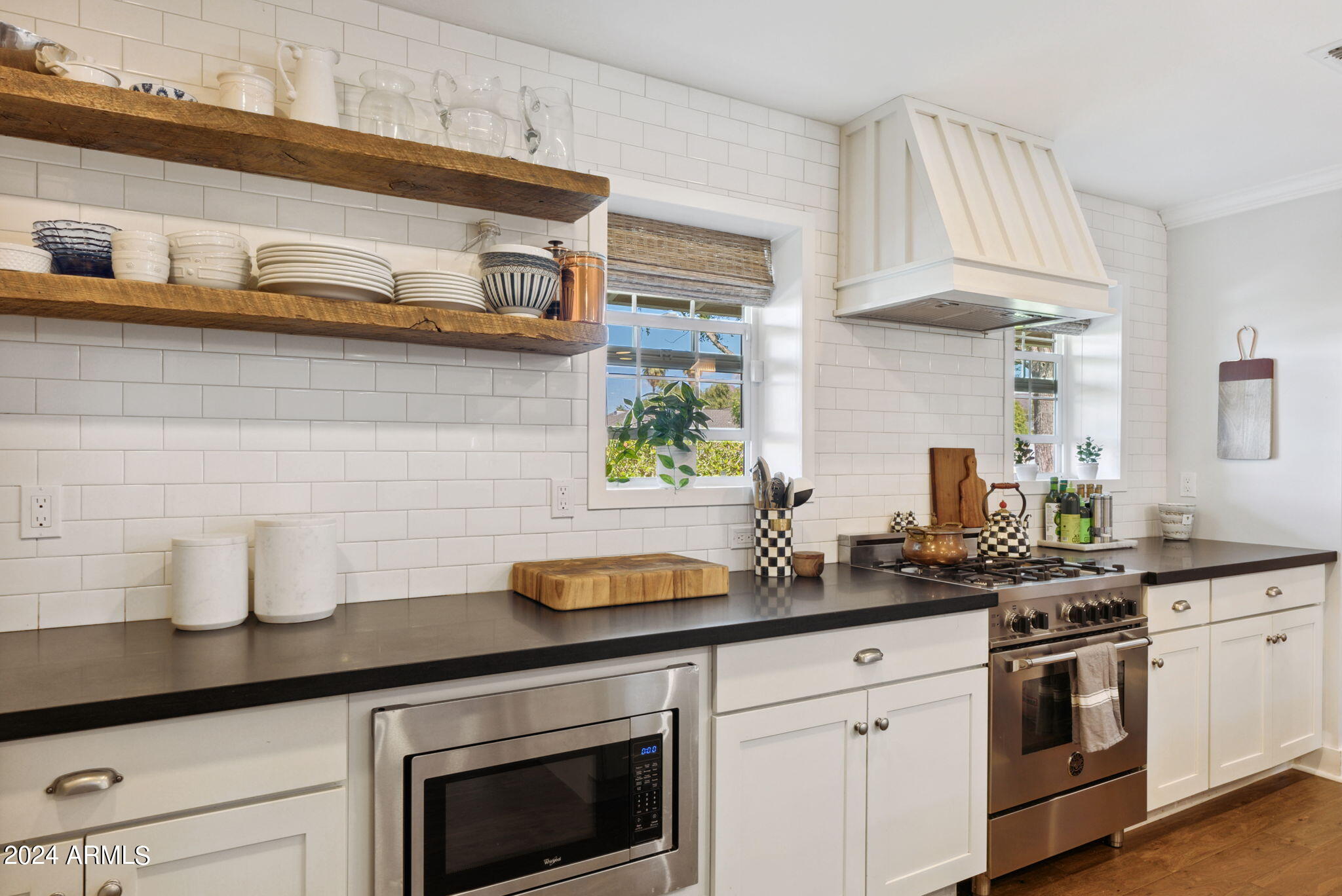 4049 E CLARENDON Avenue