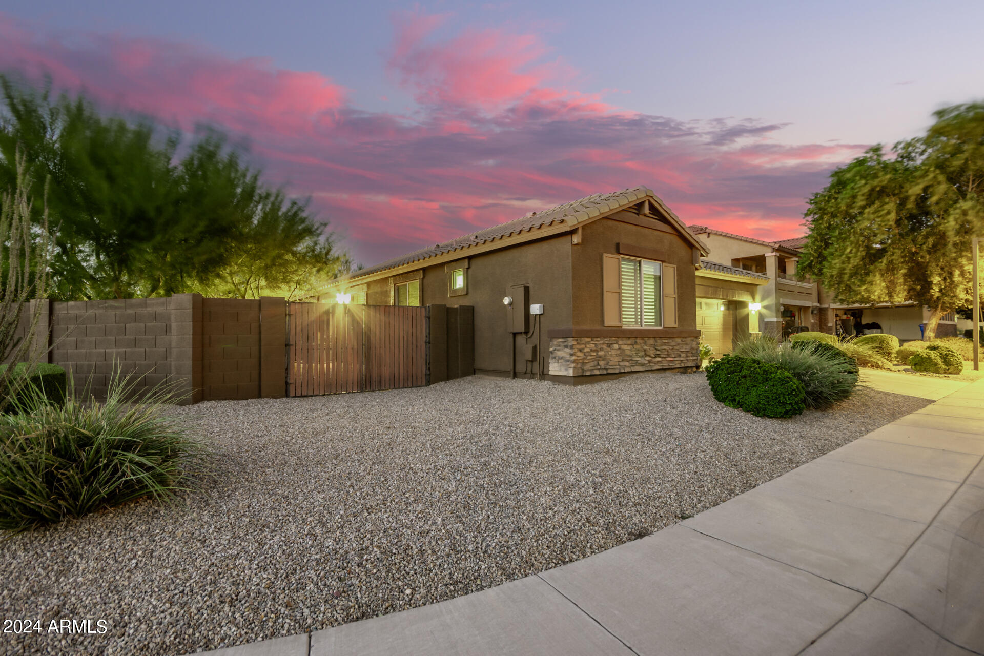 5222 E Cordia Lane
