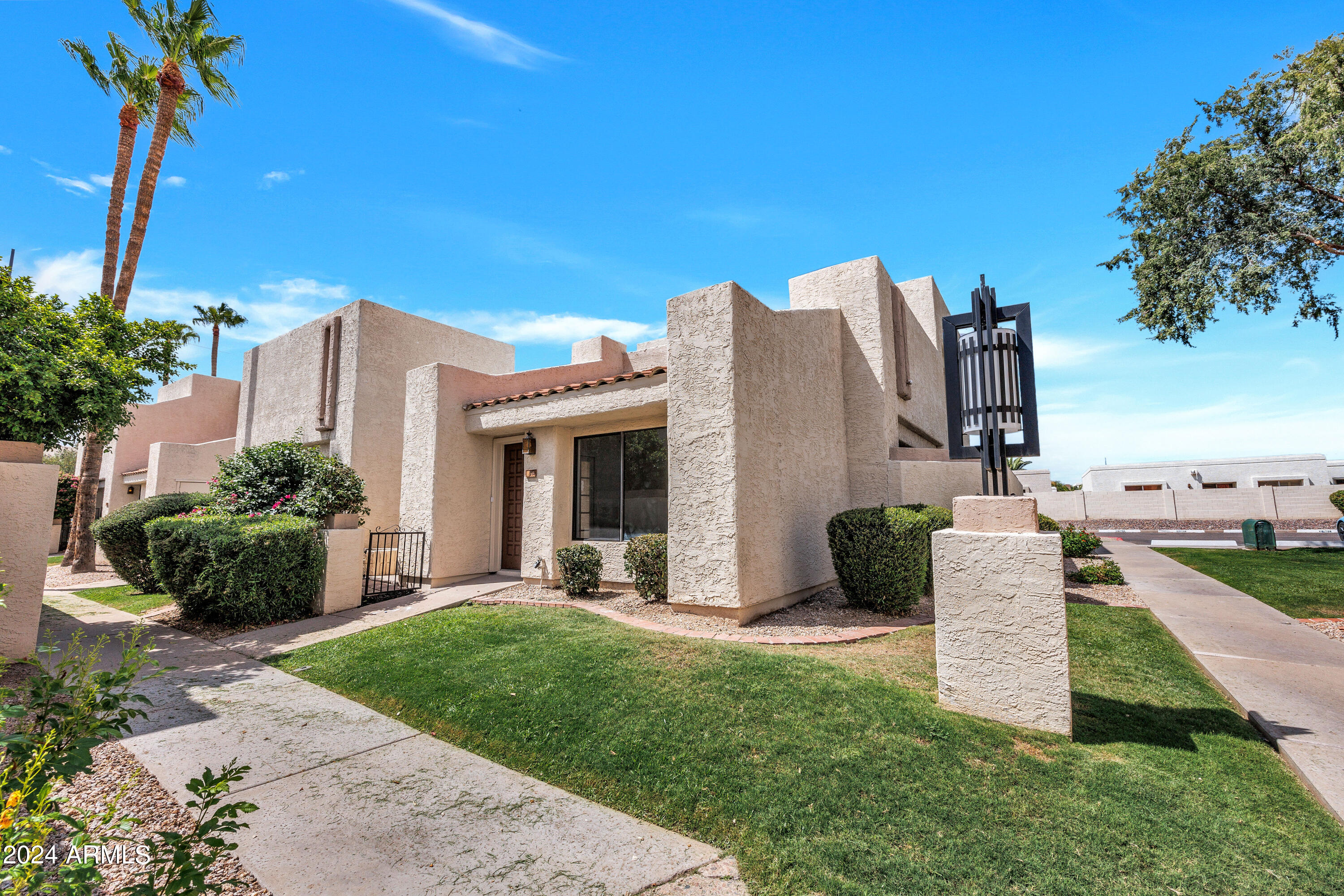 739 E LOLA Drive