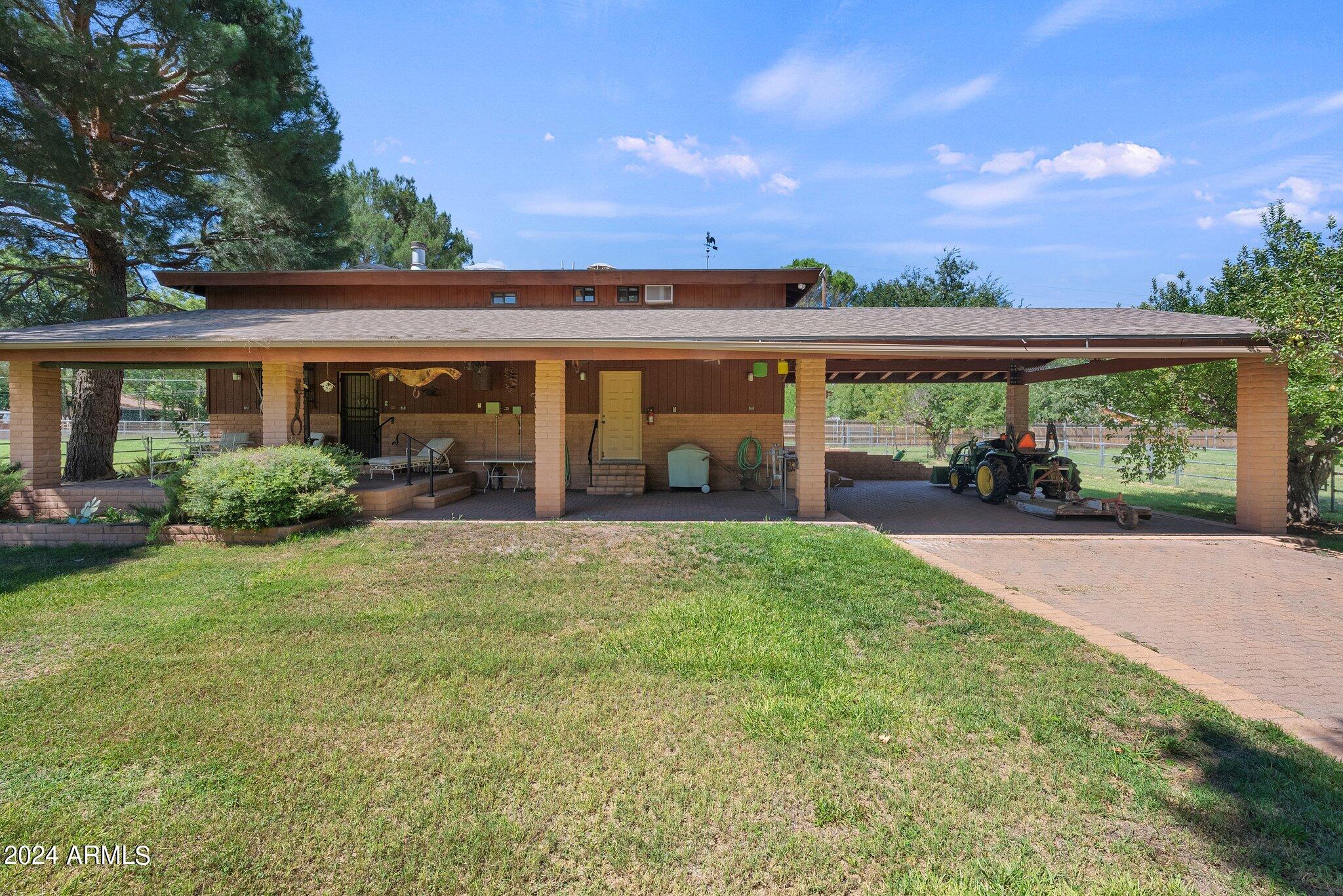 2390 E FRANQUERO Lane