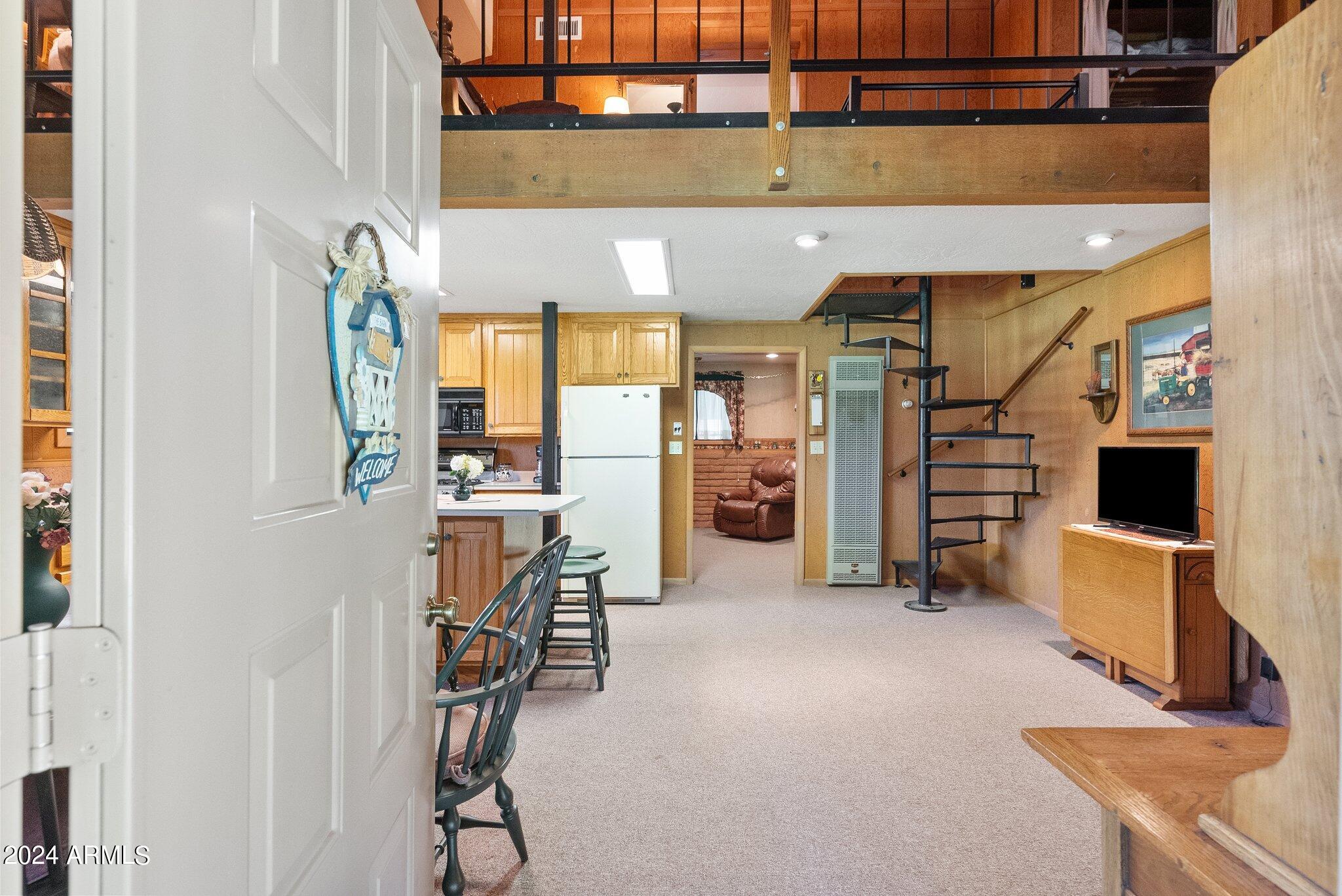 2390 E FRANQUERO Lane