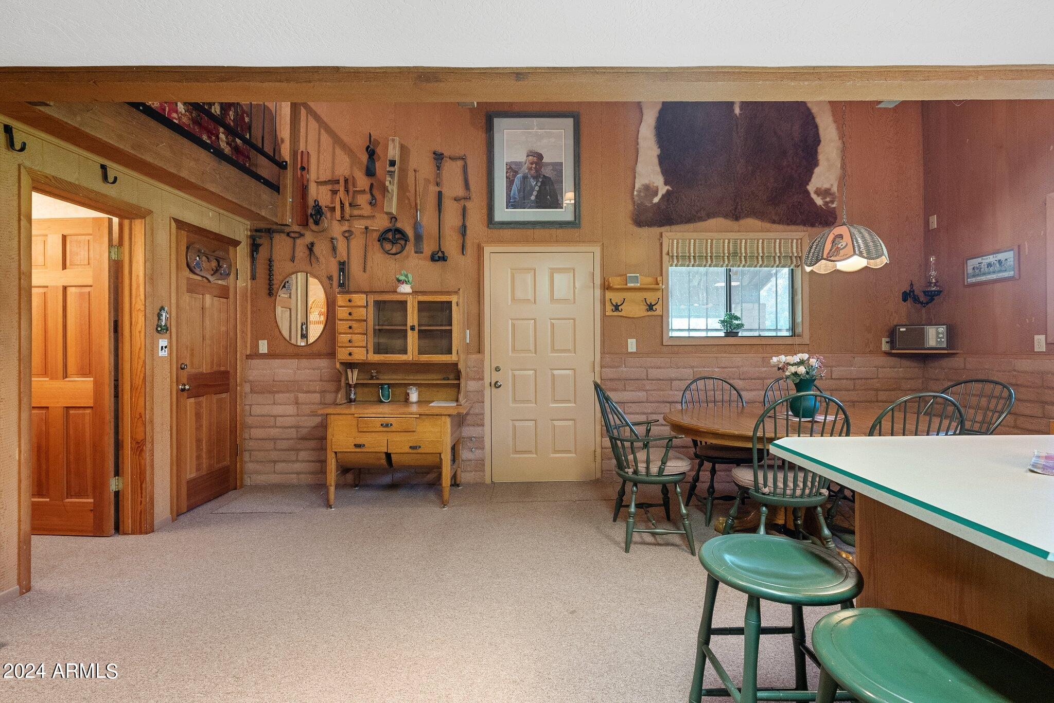 2390 E FRANQUERO Lane