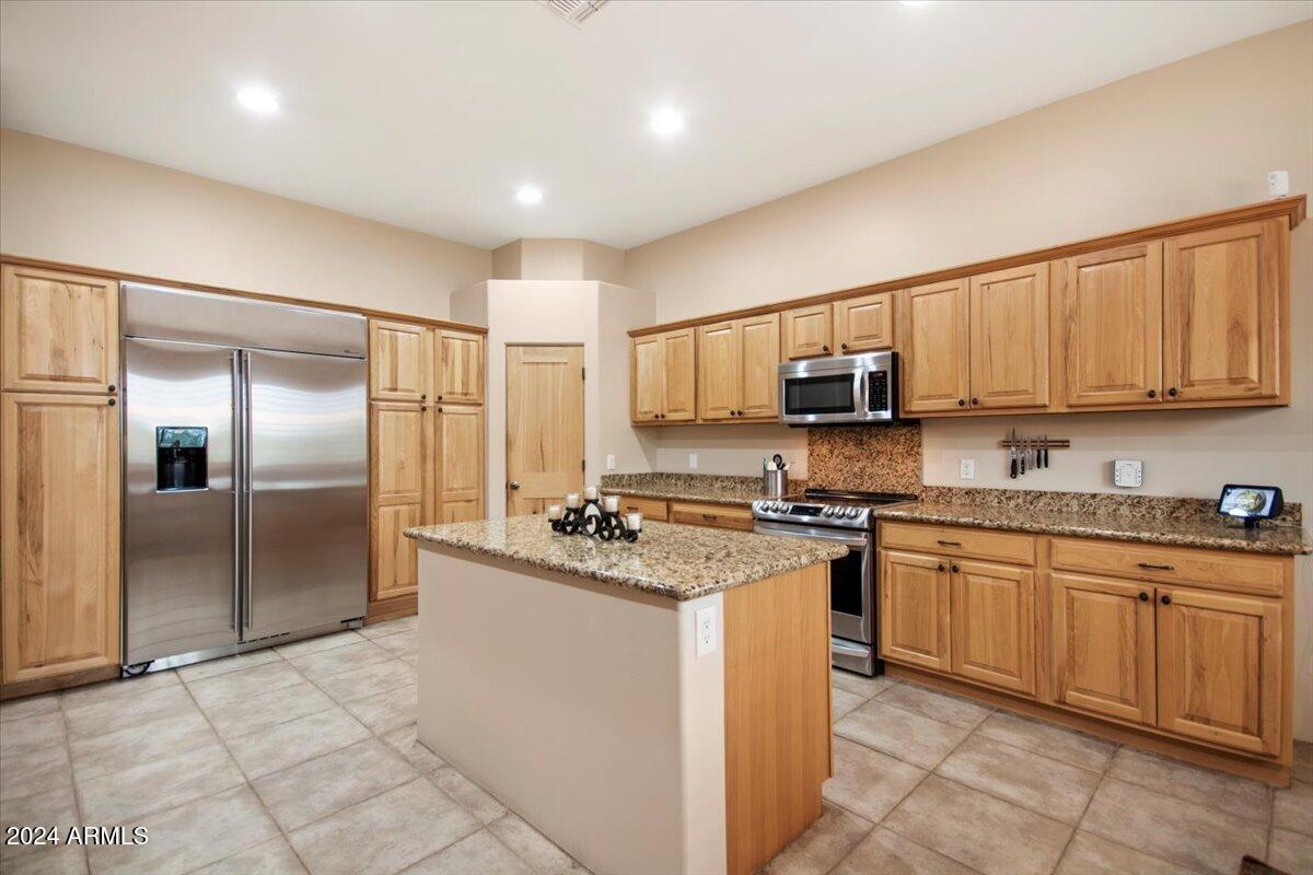 14428 E MONUMENT Drive