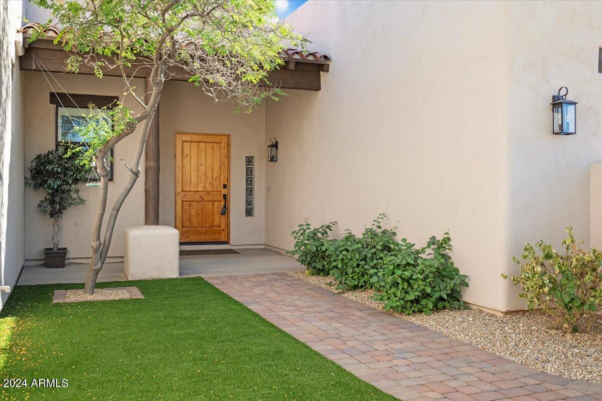 14428 E MONUMENT Drive