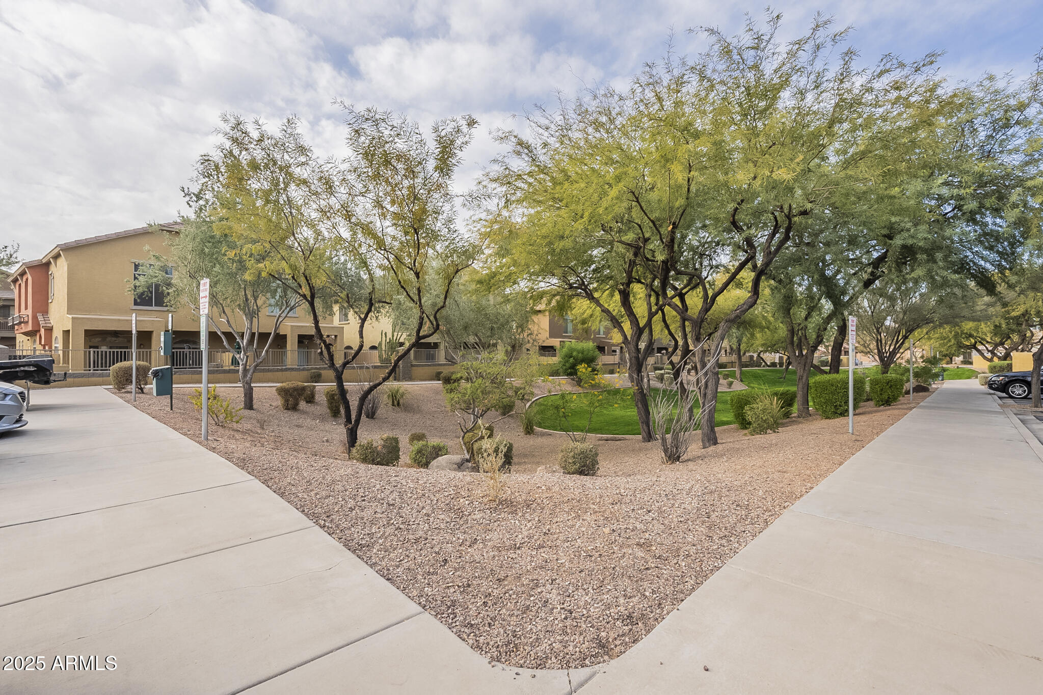 2250 E DEER VALLEY Road 48
