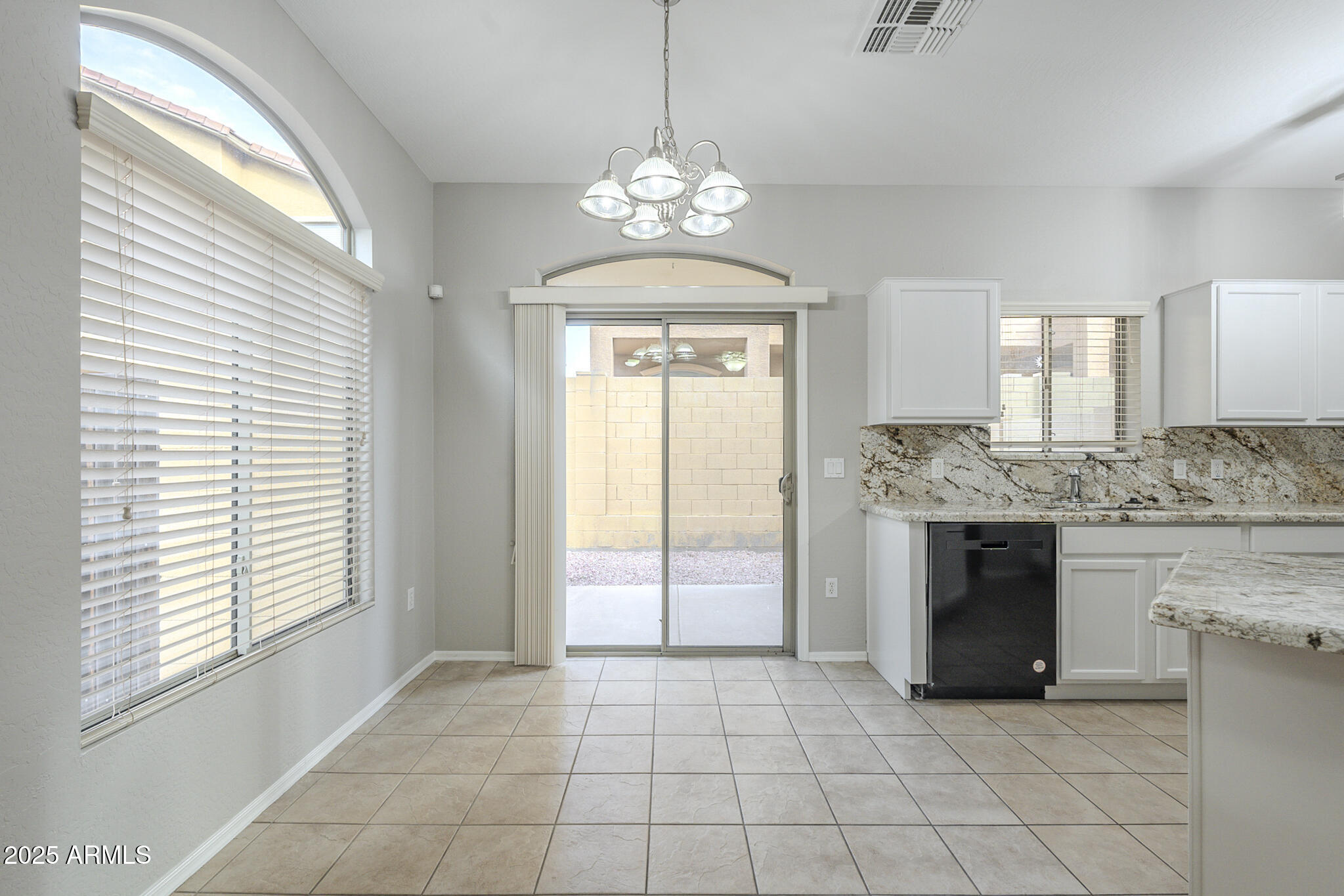 2250 E DEER VALLEY Road 48