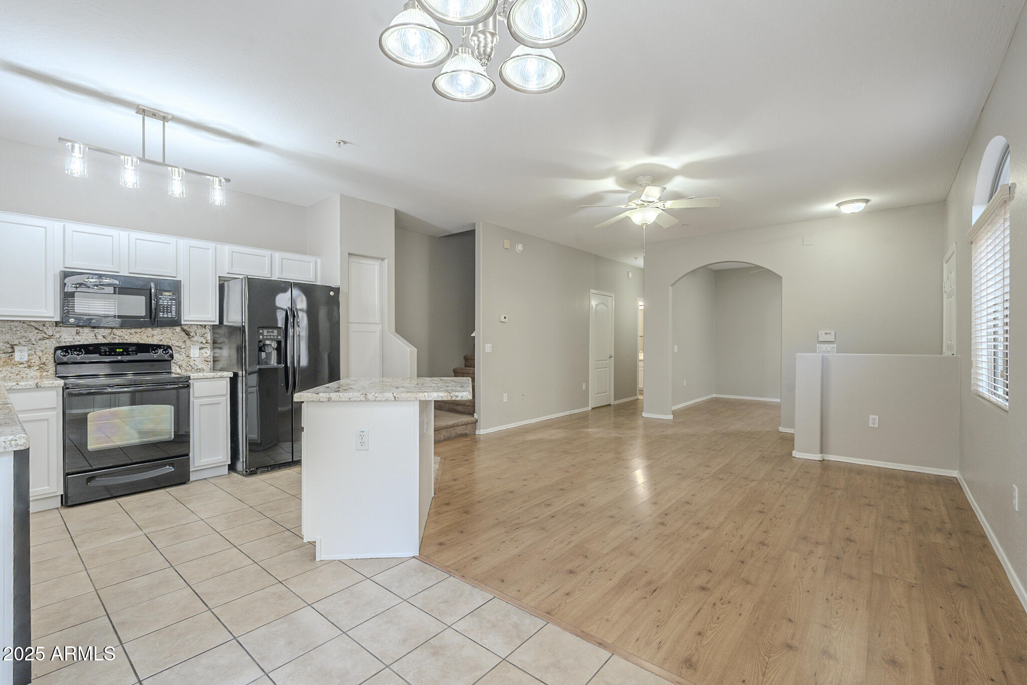 2250 E DEER VALLEY Road 48