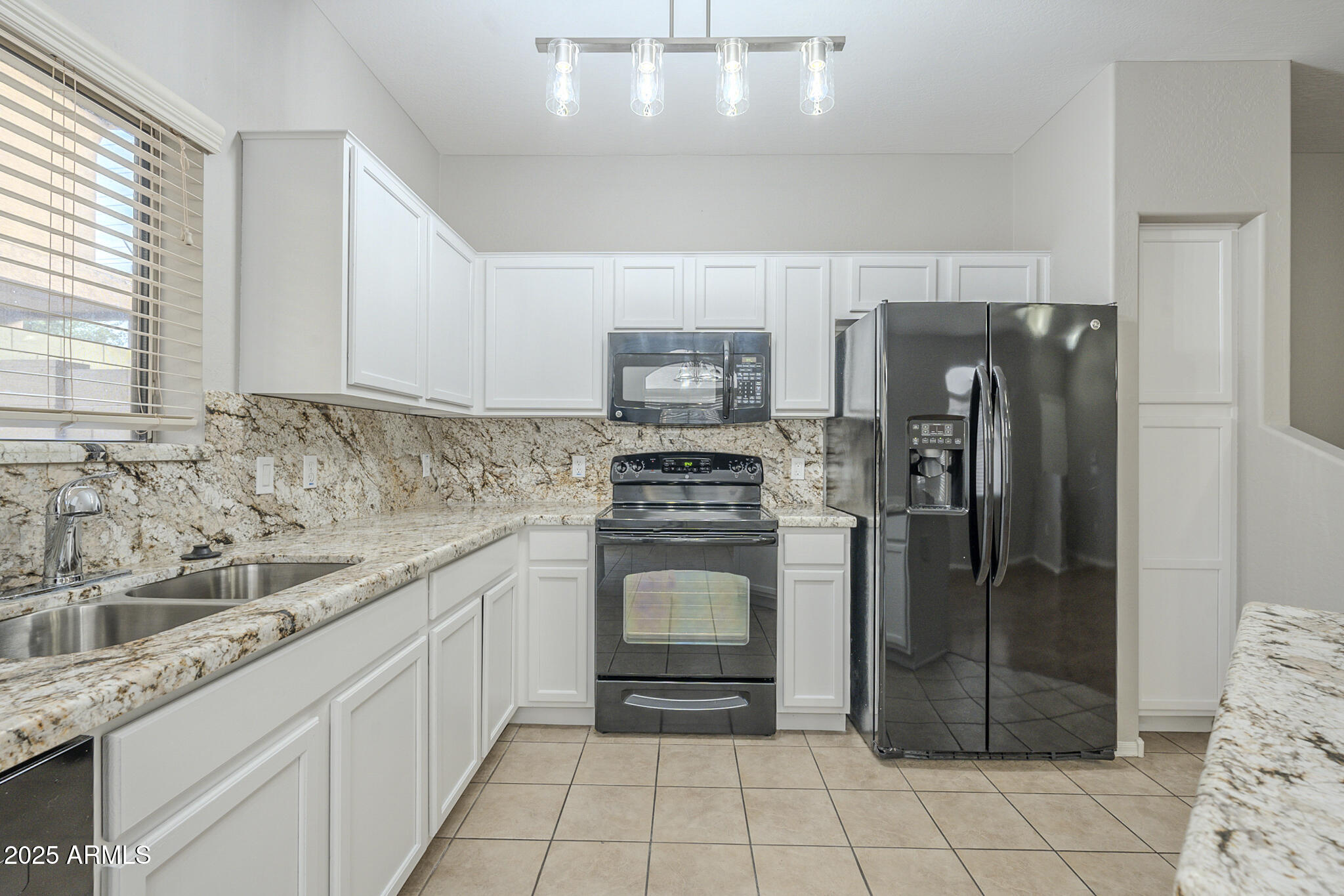 2250 E DEER VALLEY Road 48