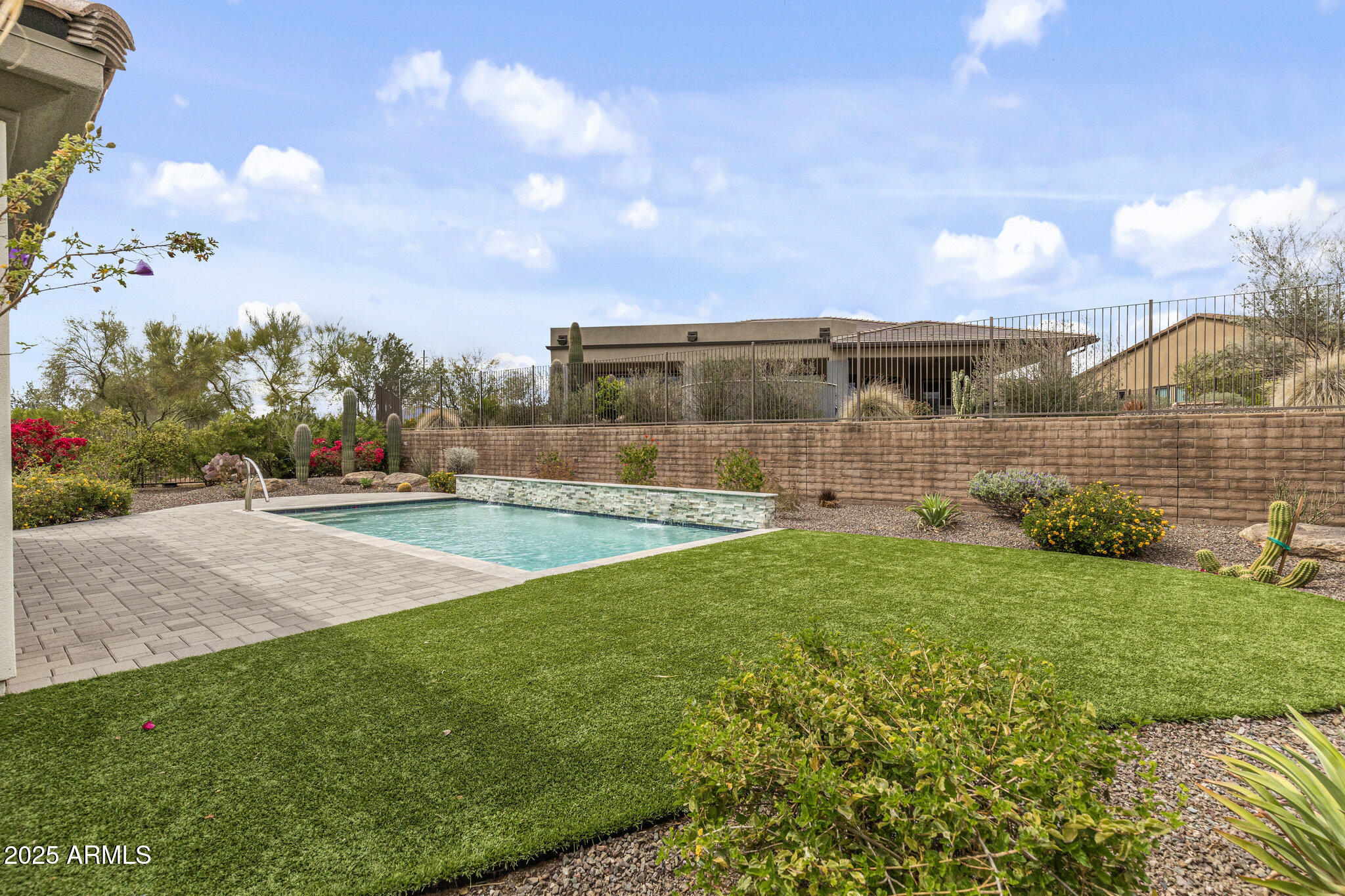 28210 N CROOK Court