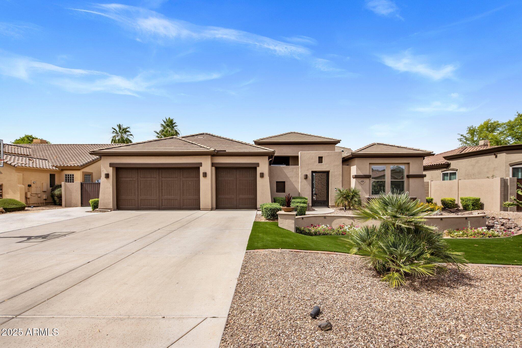 654 E COUNTY DOWN Drive