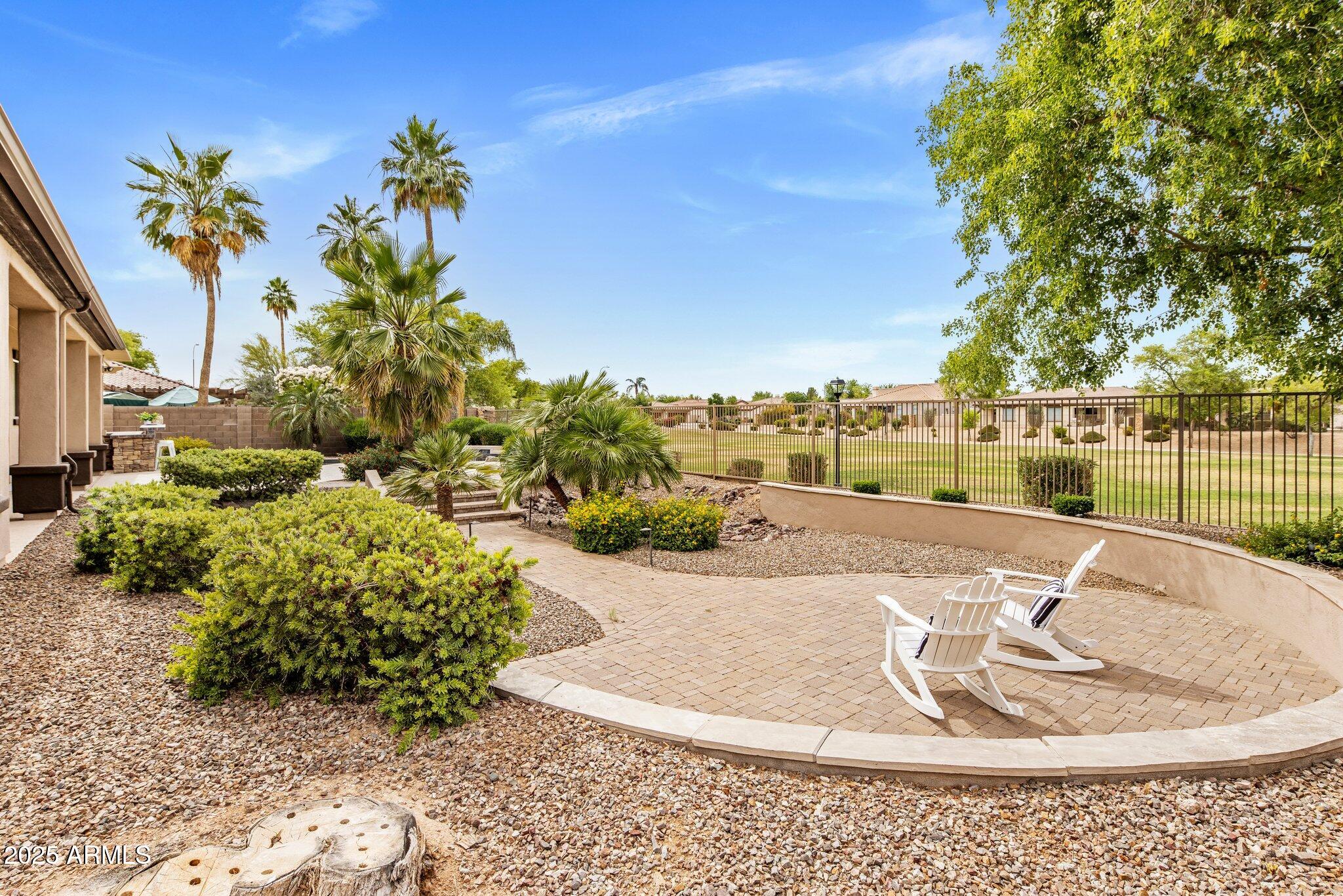 654 E COUNTY DOWN Drive