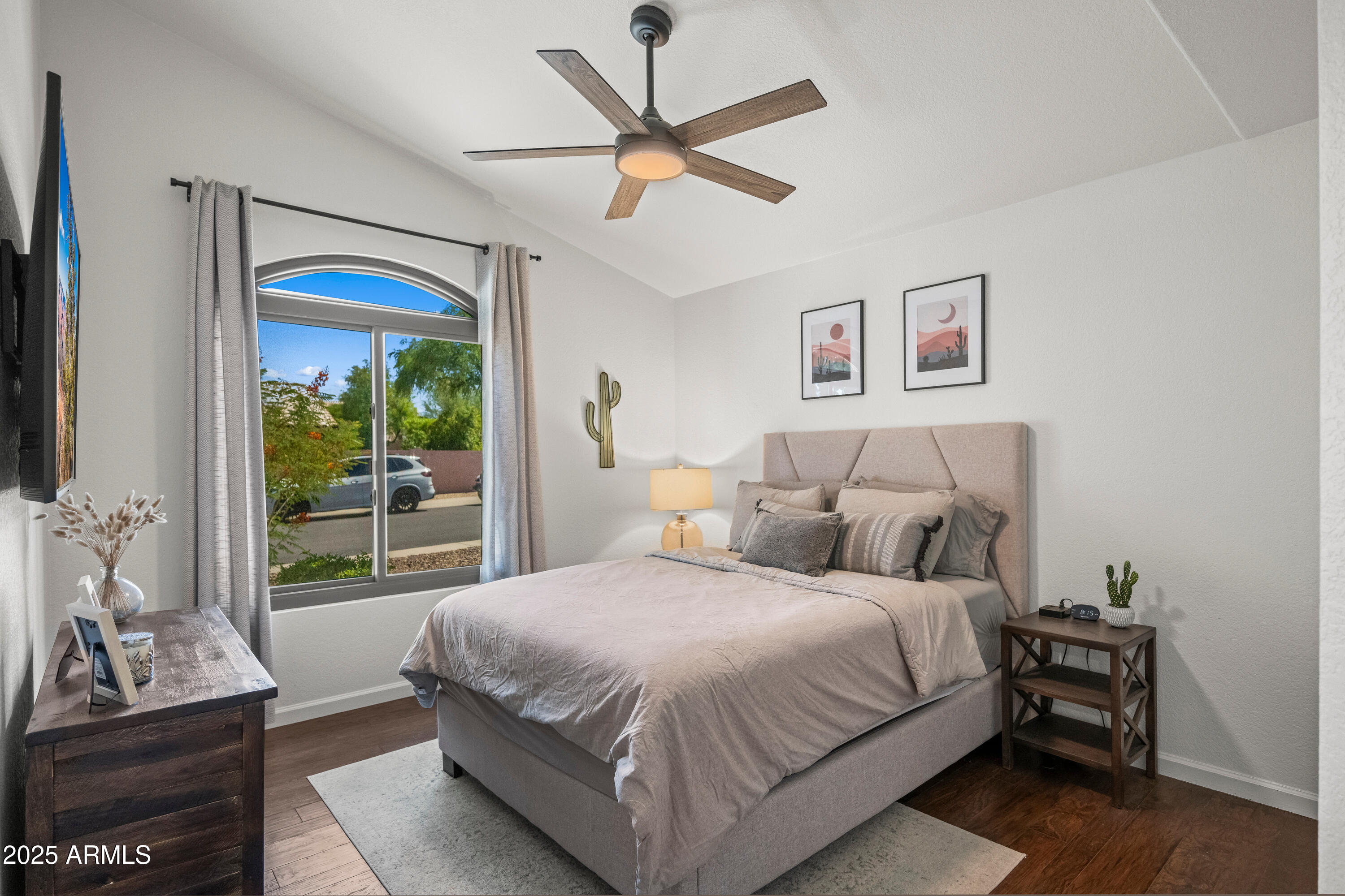 4507 E DUANE Lane