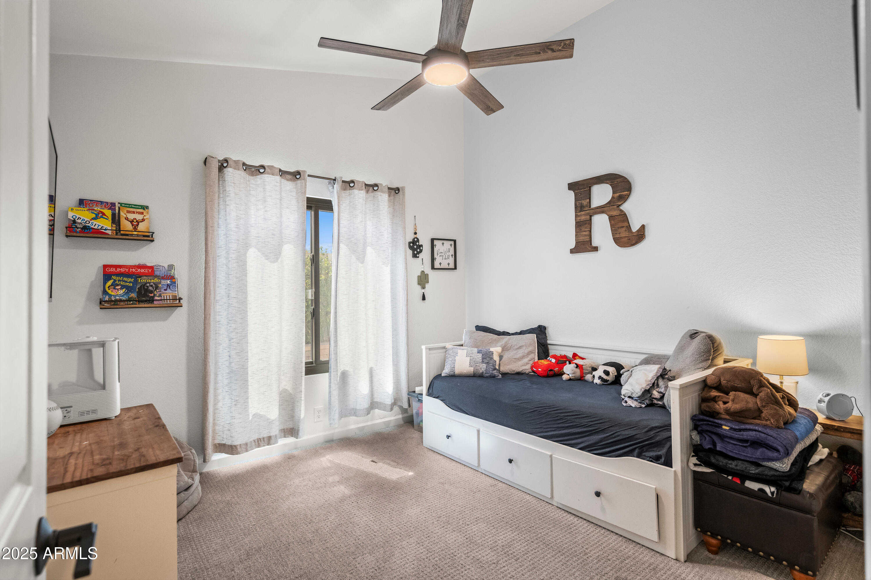 4507 E DUANE Lane