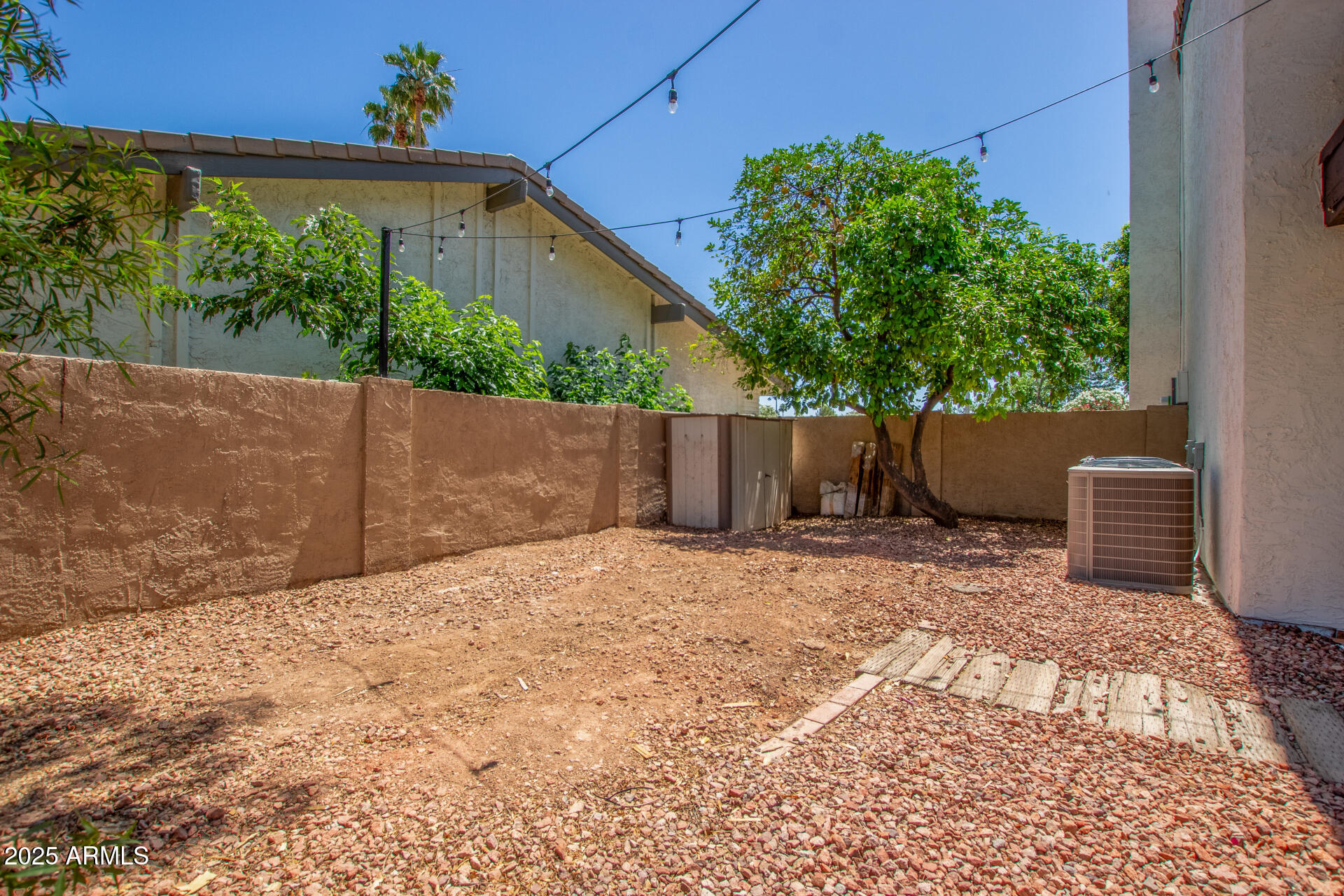 5617 S PIRATES COVE Road