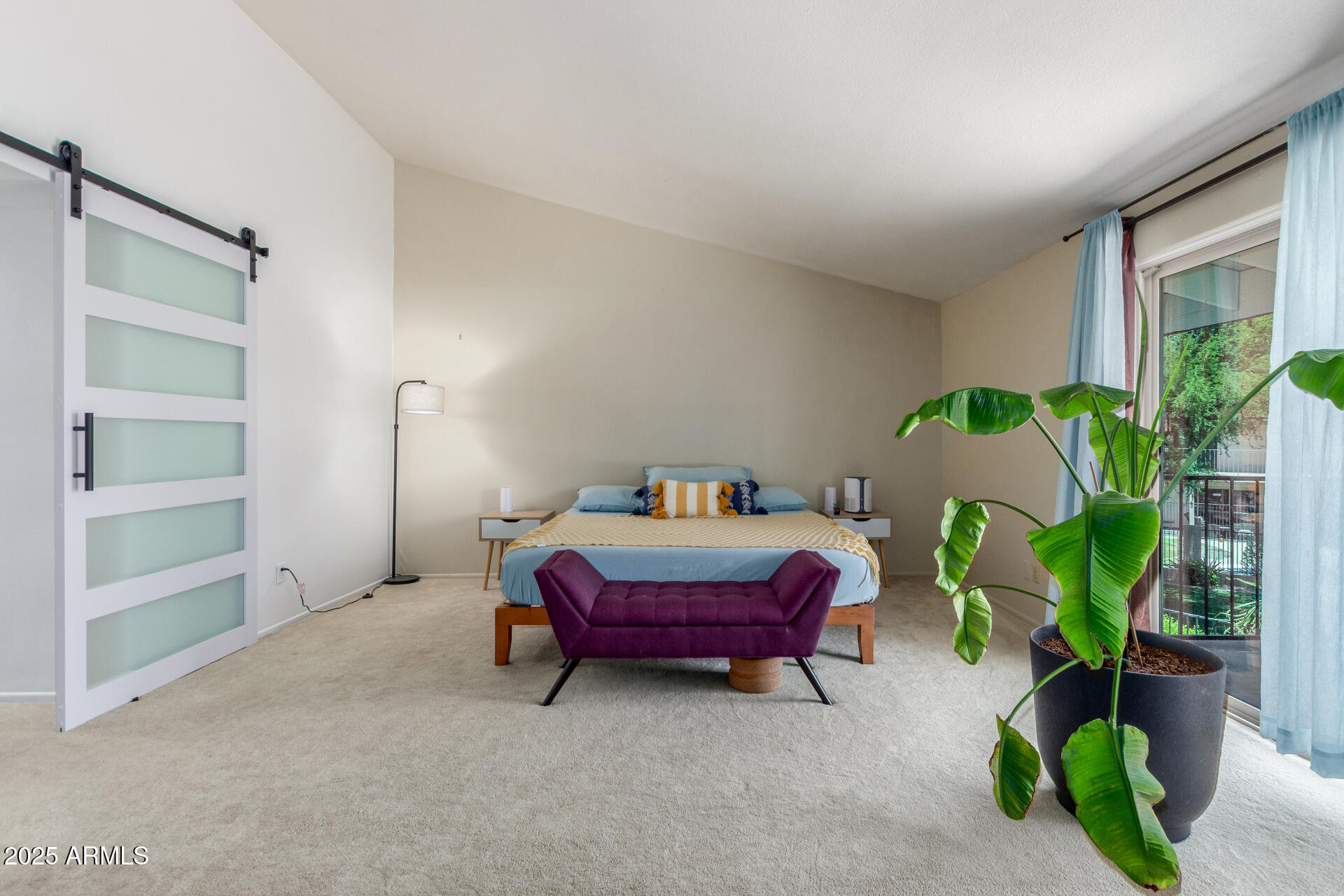 5617 S PIRATES COVE Road