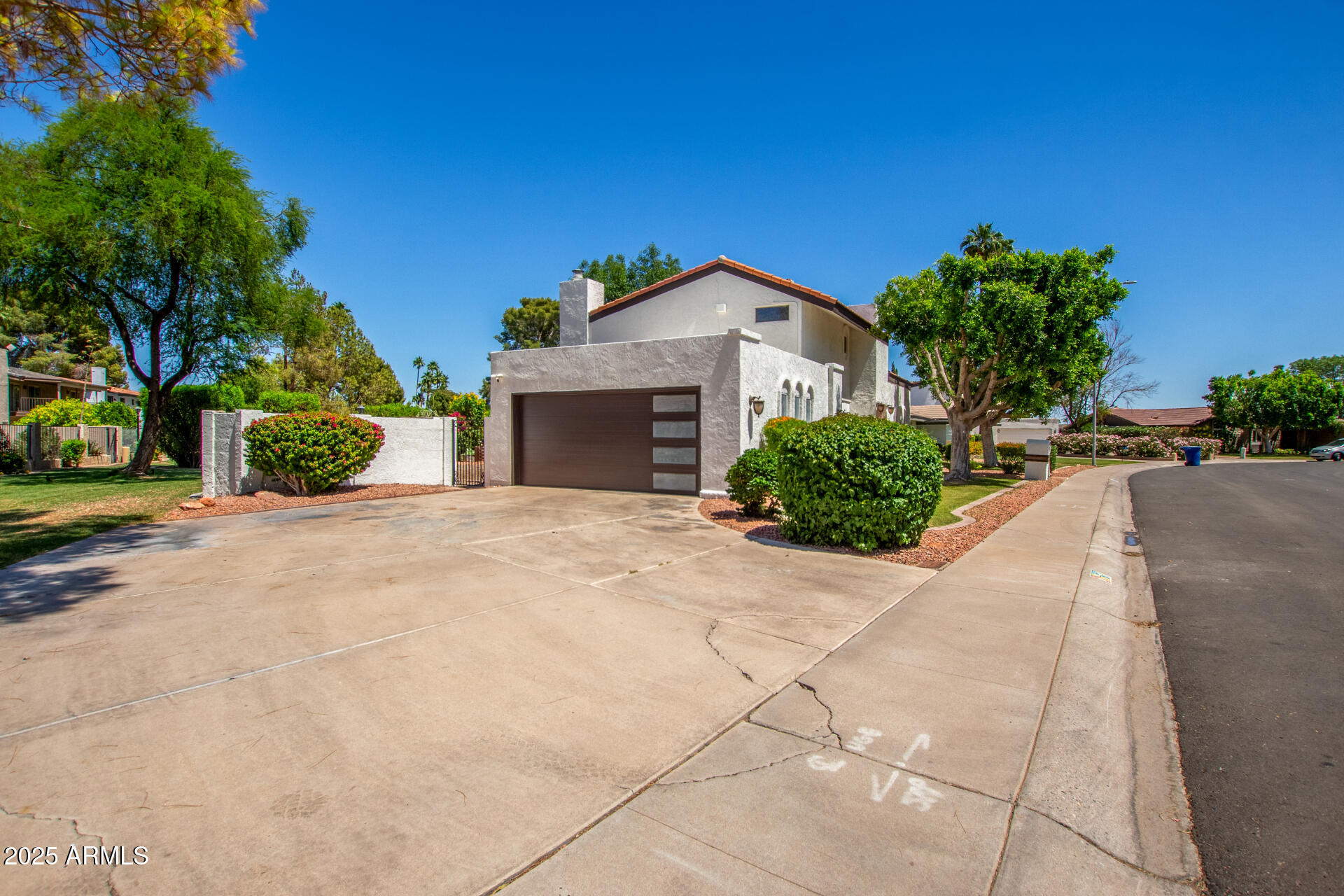 5617 S PIRATES COVE Road