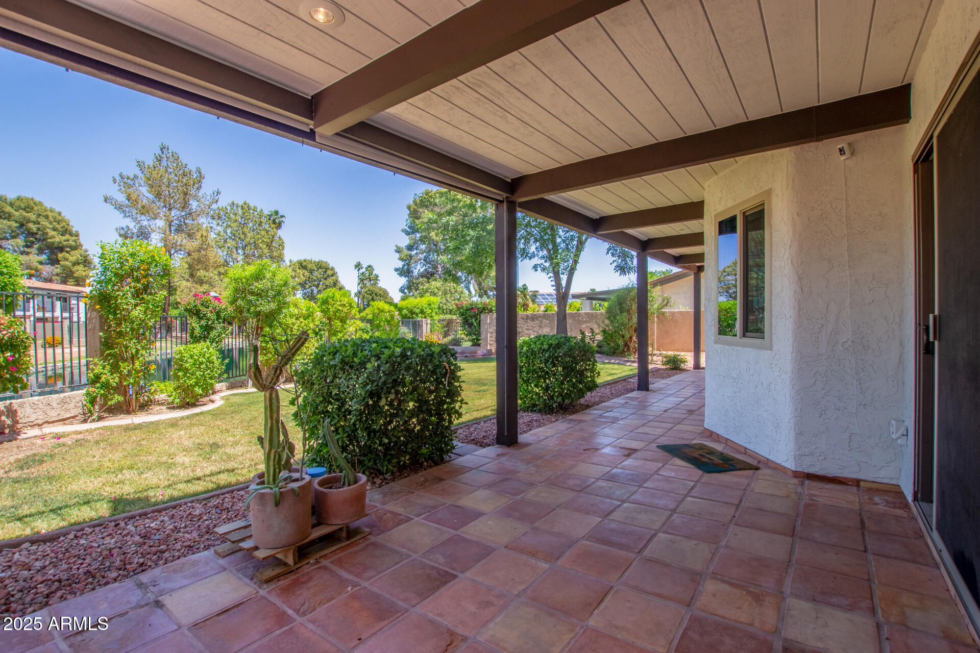 5617 S PIRATES COVE Road