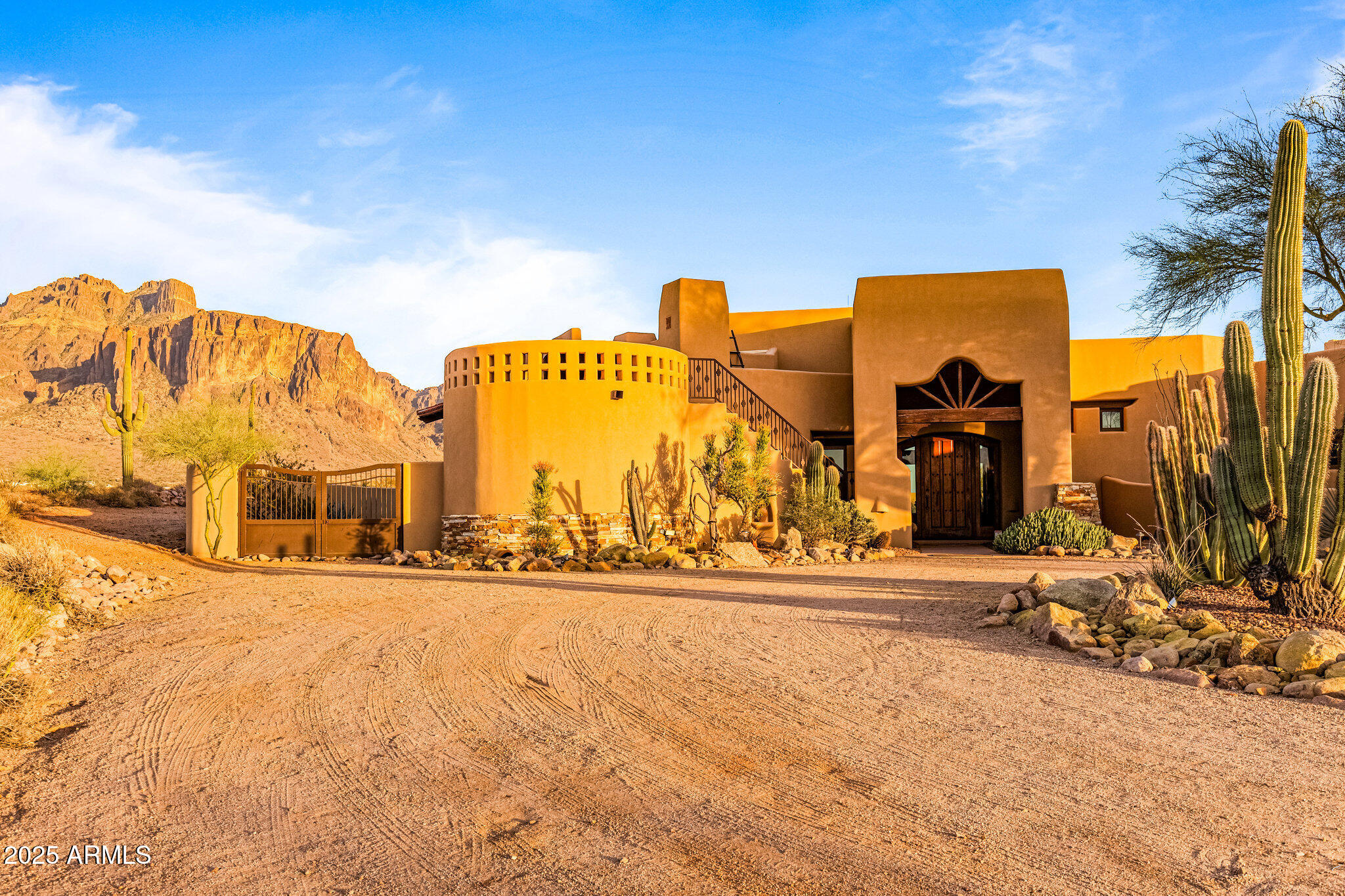 3307 N MOUNTAIN VIEW Road