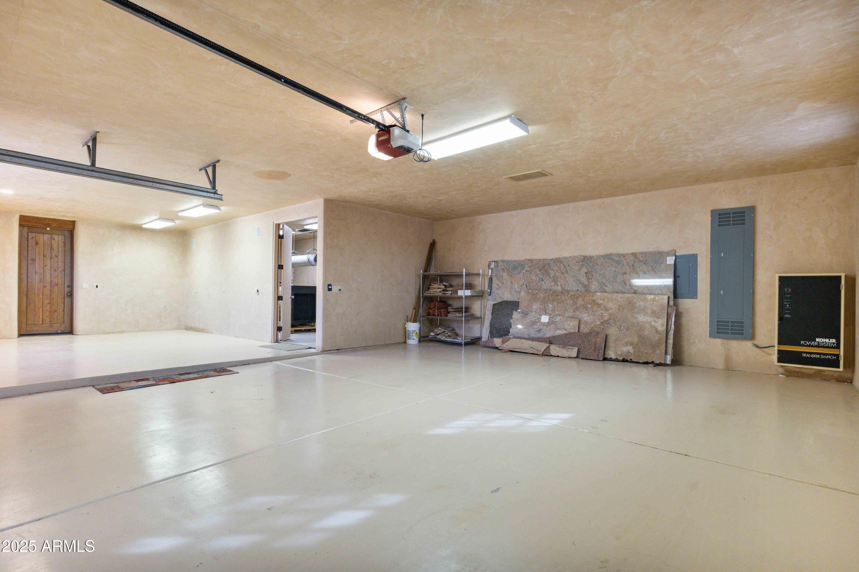 3307 N MOUNTAIN VIEW Road