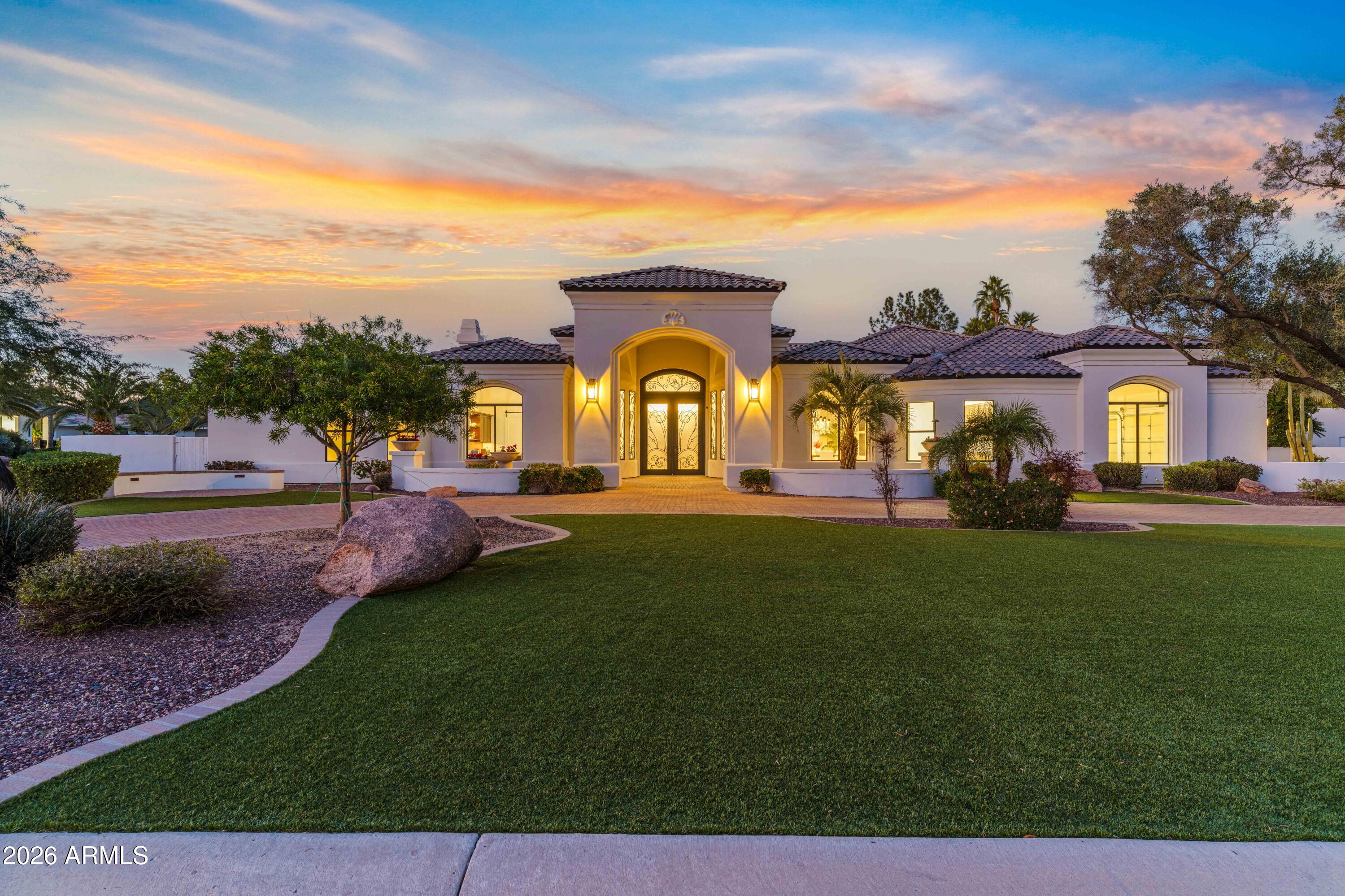 7126 E BLUEBIRD Lane