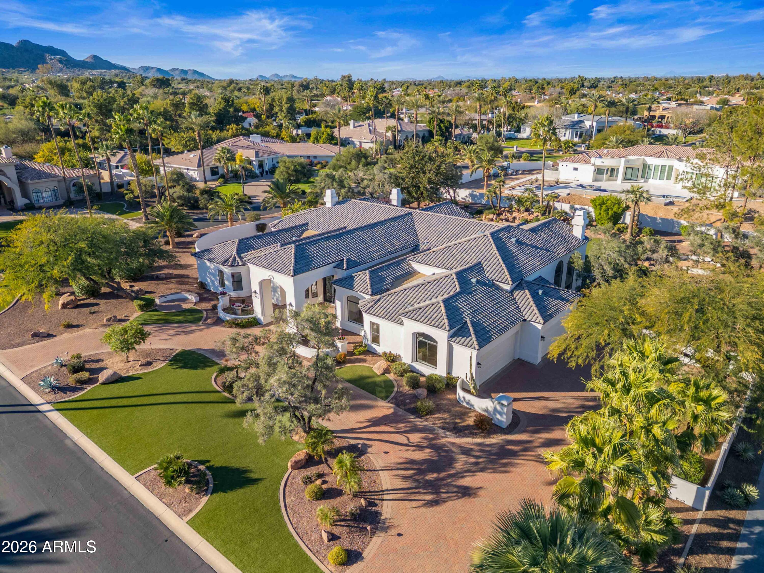 7126 E BLUEBIRD Lane