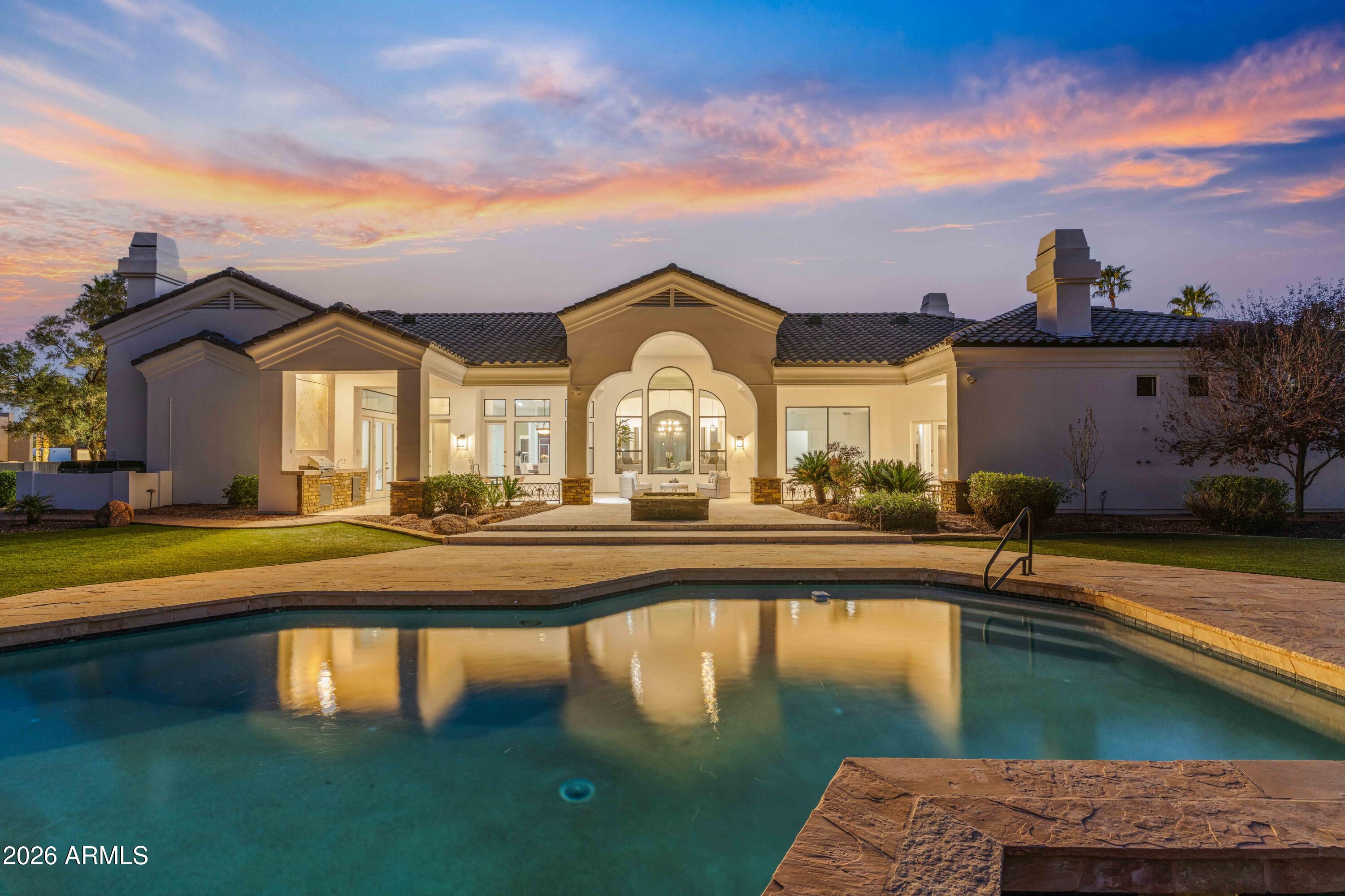 7126 E BLUEBIRD Lane