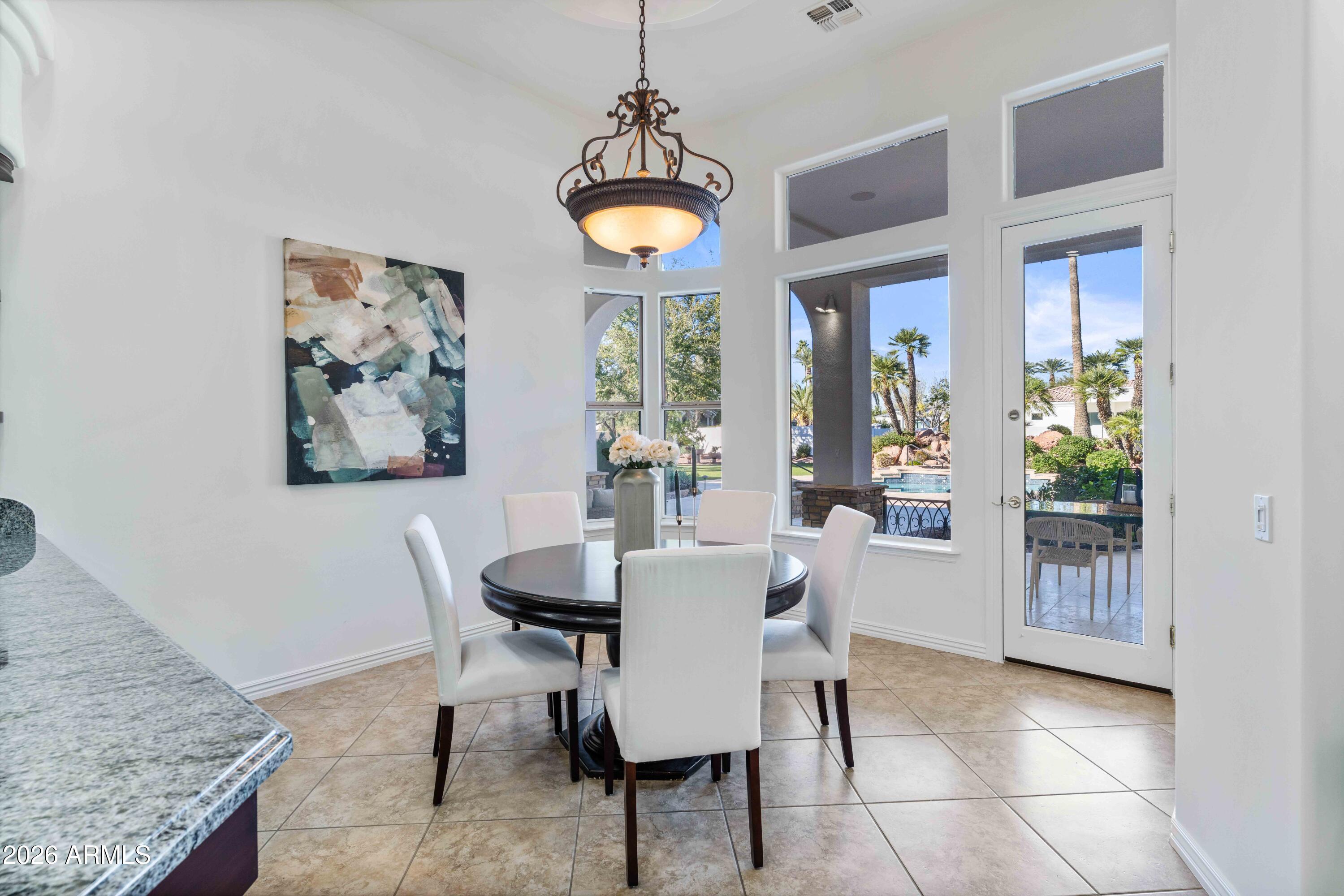 7126 E BLUEBIRD Lane