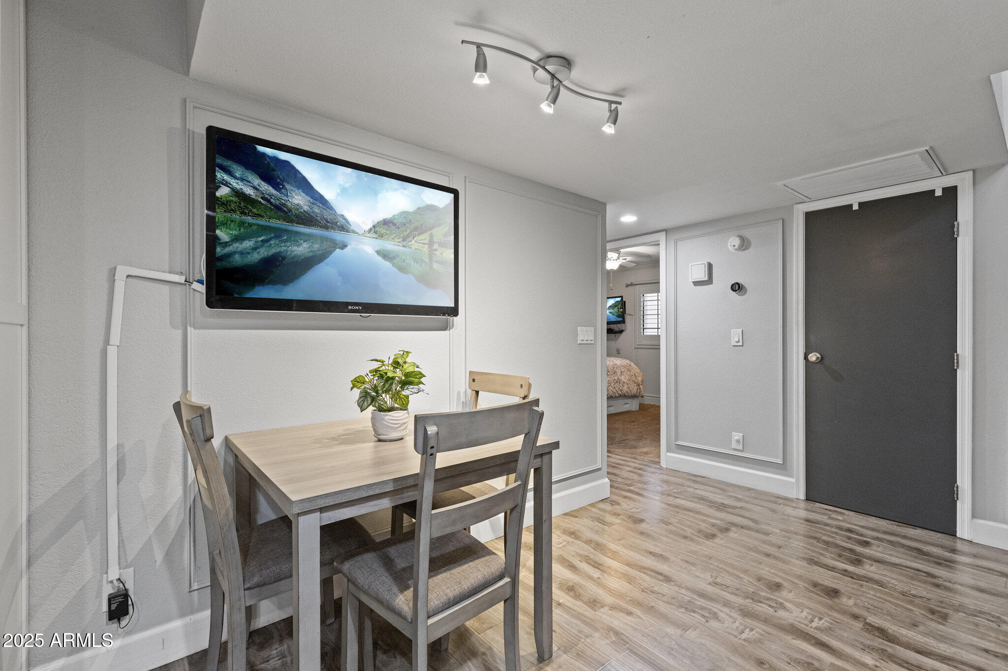 2020 W UNION HILLS Drive 260