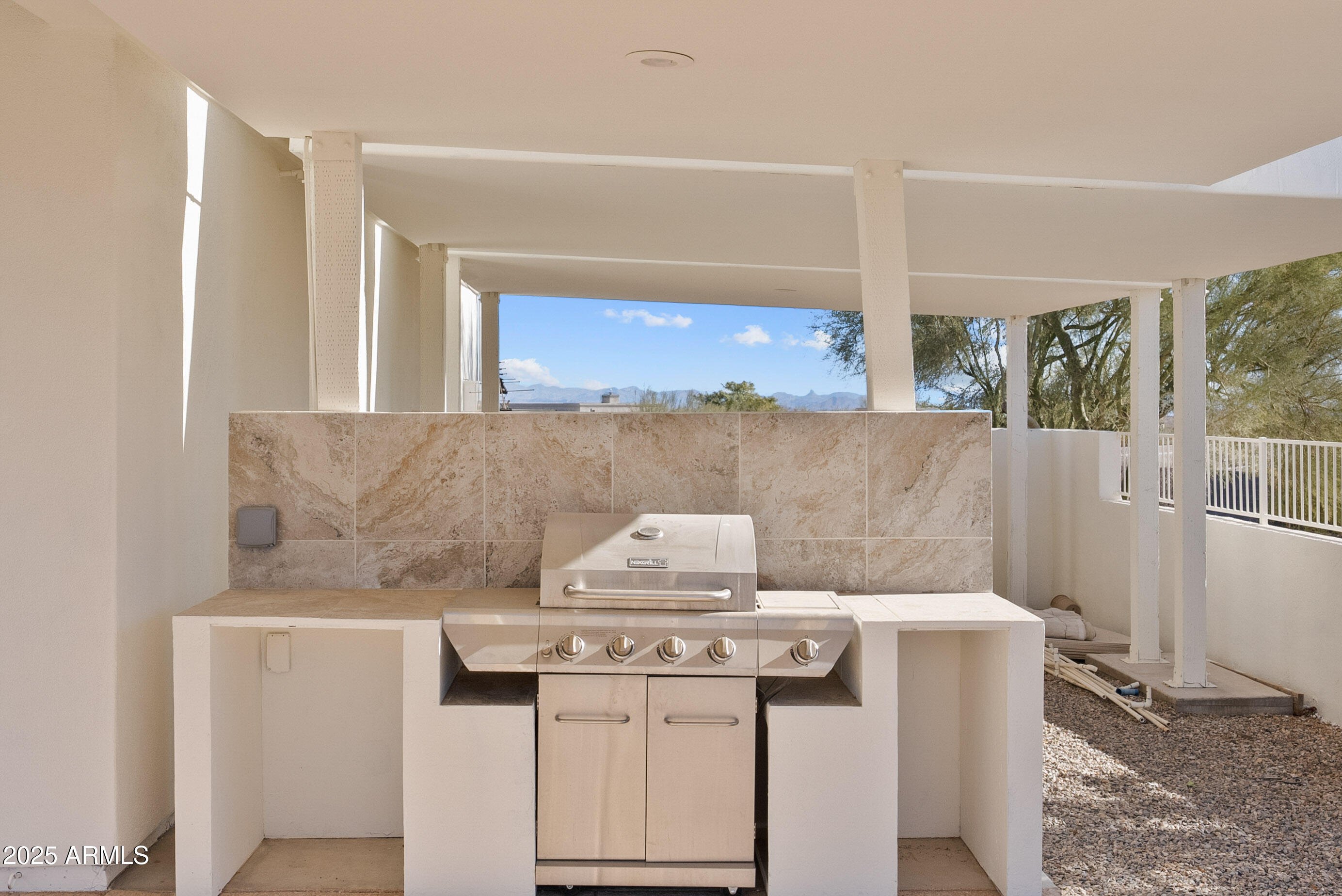 13814 E YOLANTHA Street