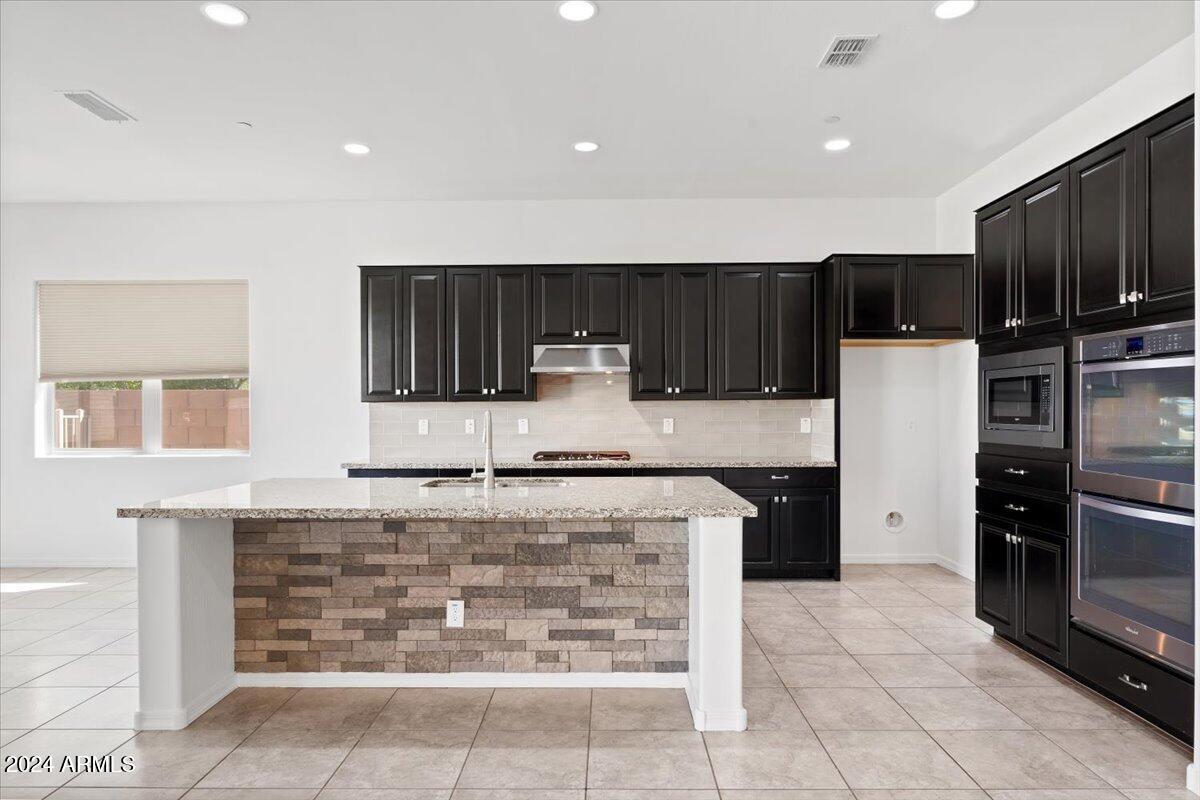 11856 W LONE TREE Trail