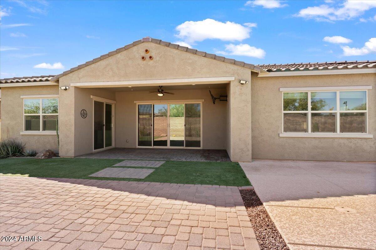 11856 W LONE TREE Trail