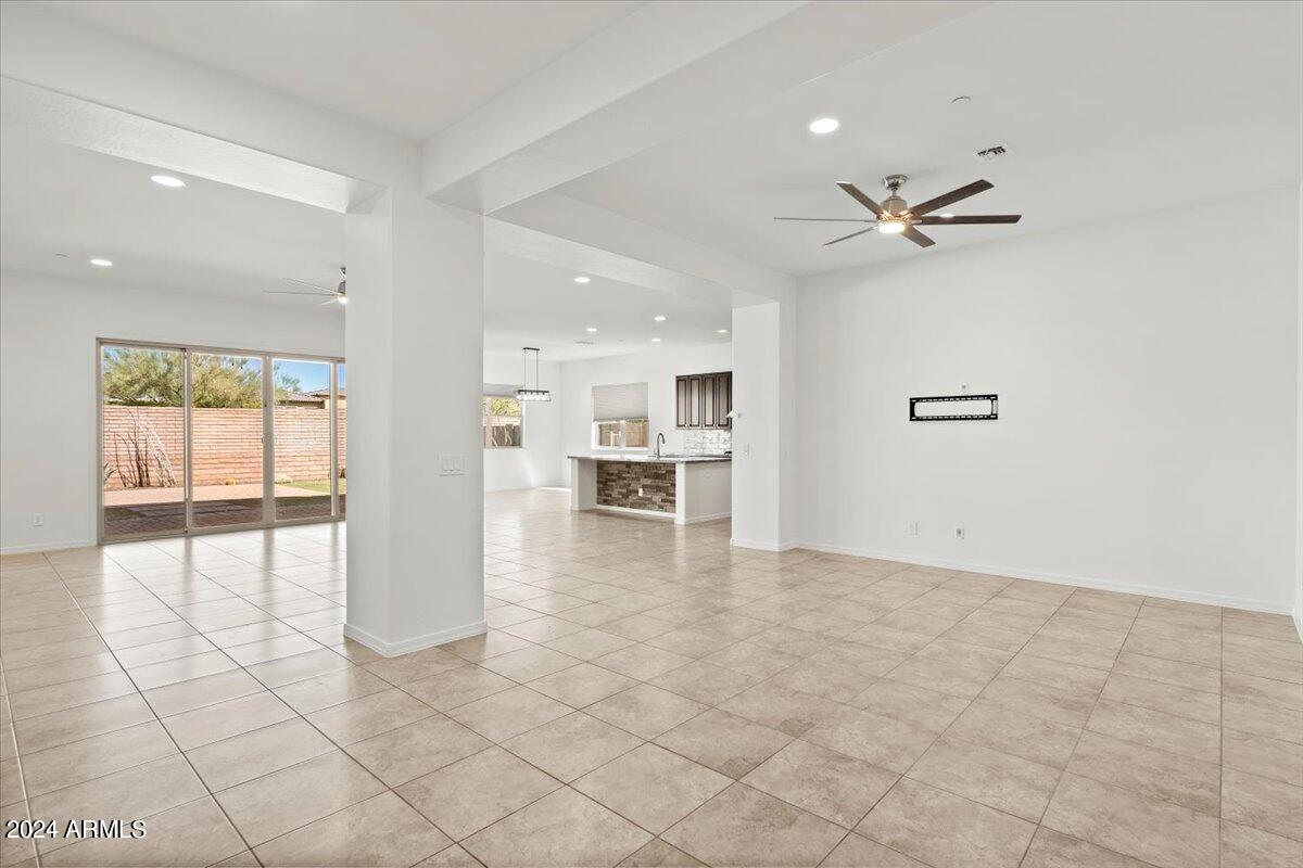 11856 W LONE TREE Trail