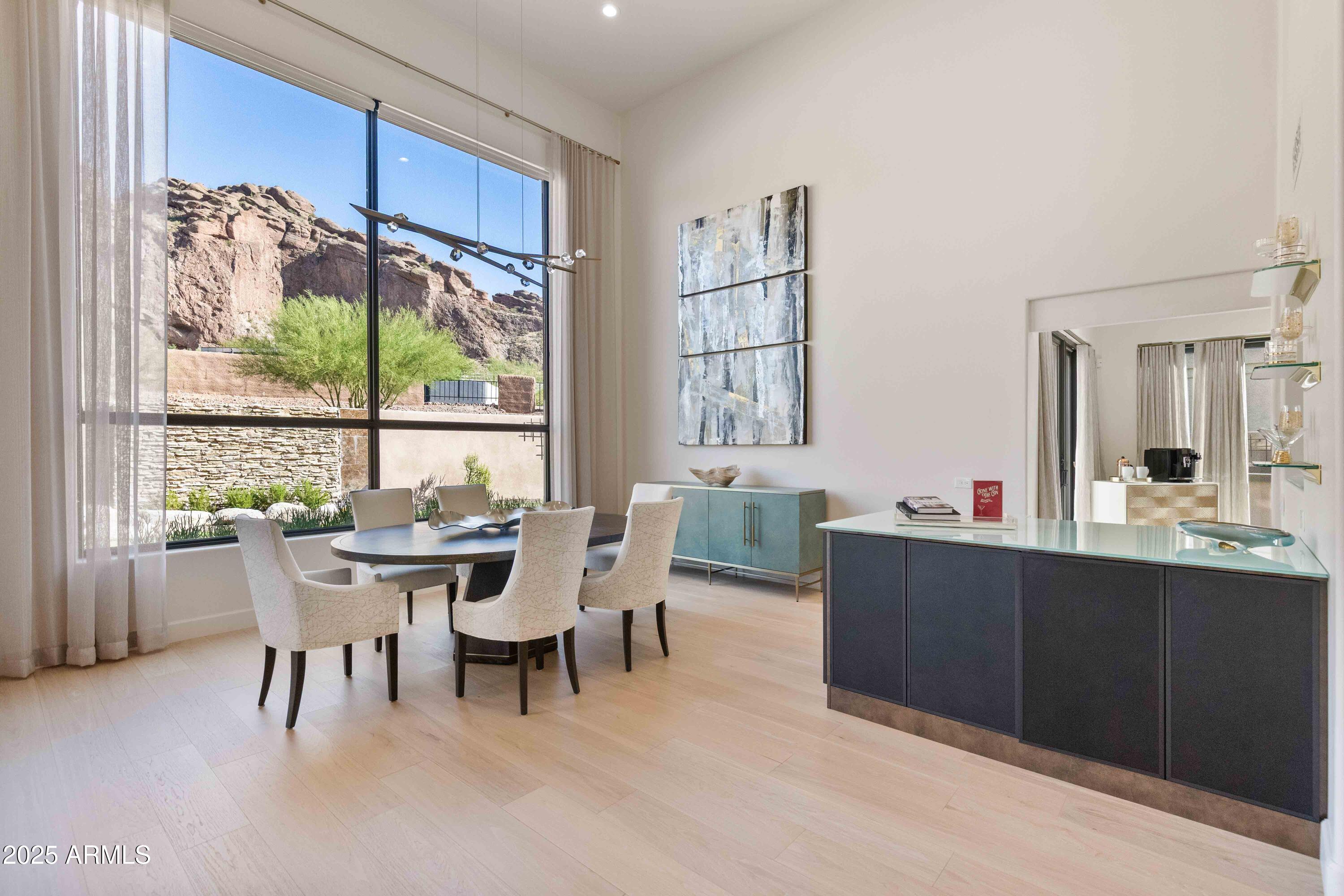 5984 N ECHO CANYON Drive