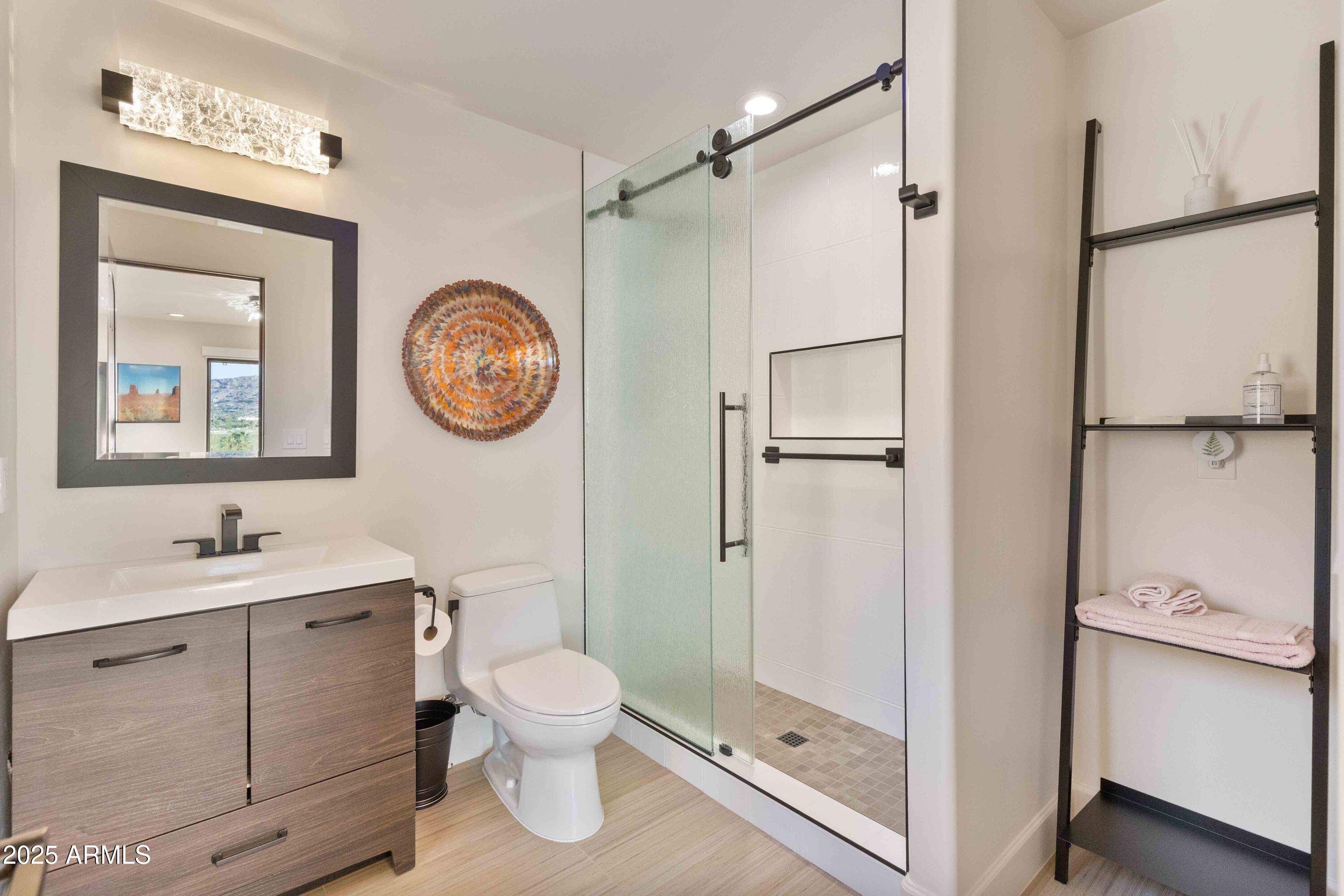 5984 N ECHO CANYON Drive