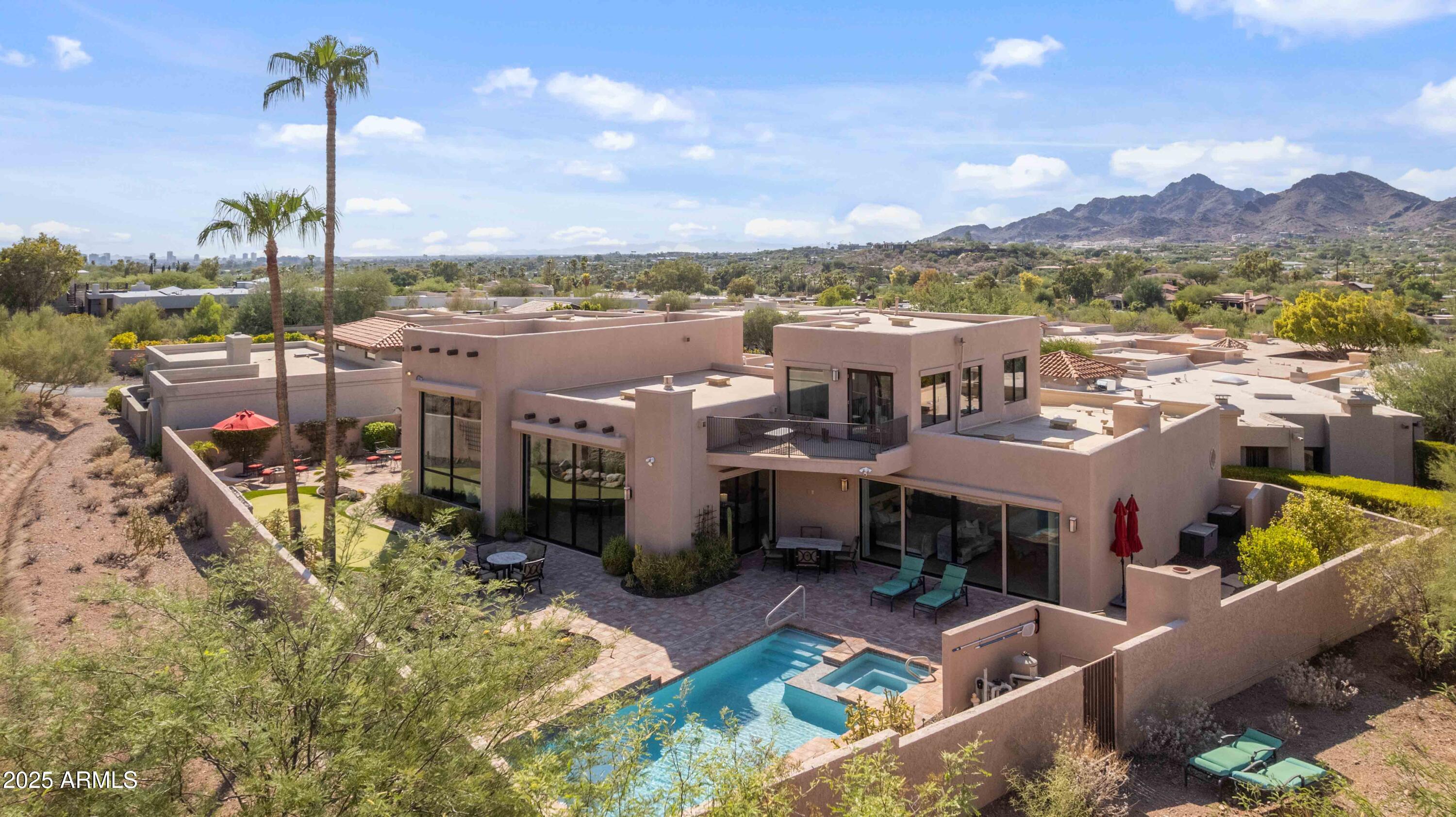 5984 N ECHO CANYON Drive