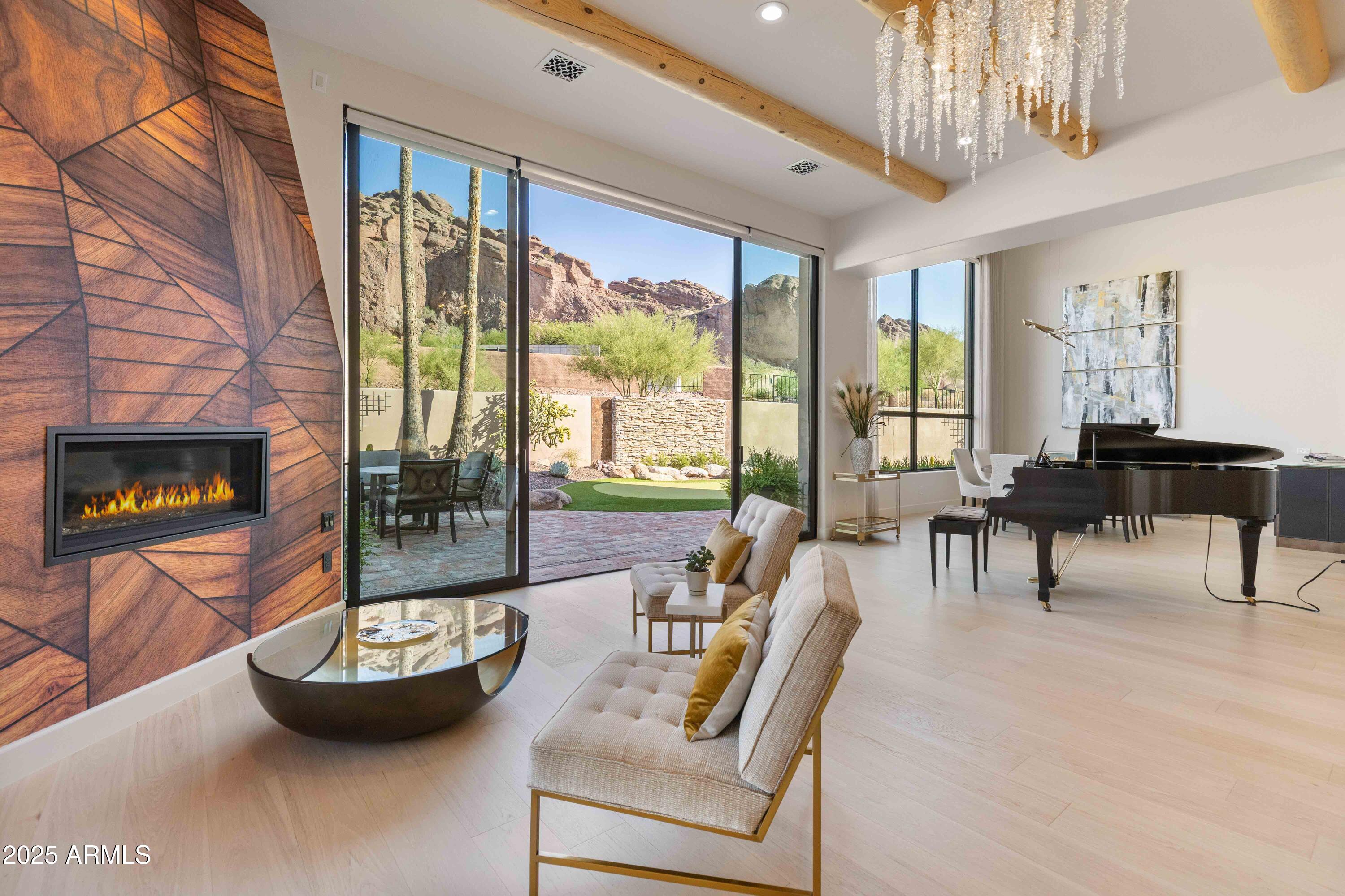 5984 N ECHO CANYON Drive