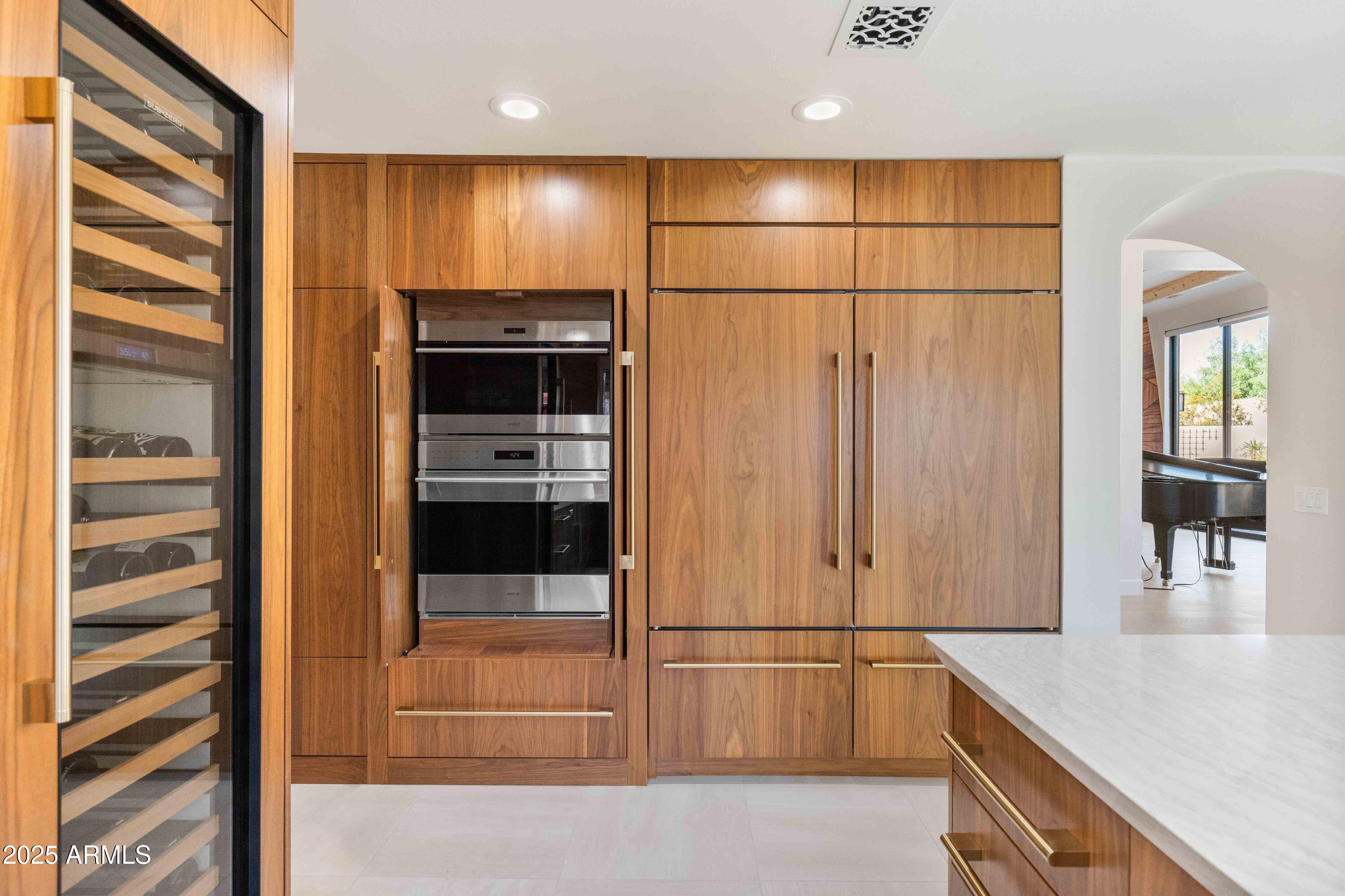 5984 N ECHO CANYON Drive