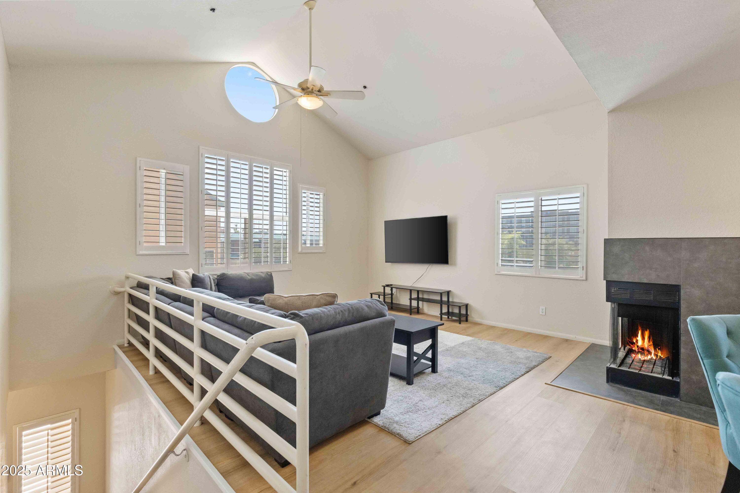 154 W 5TH Street 246