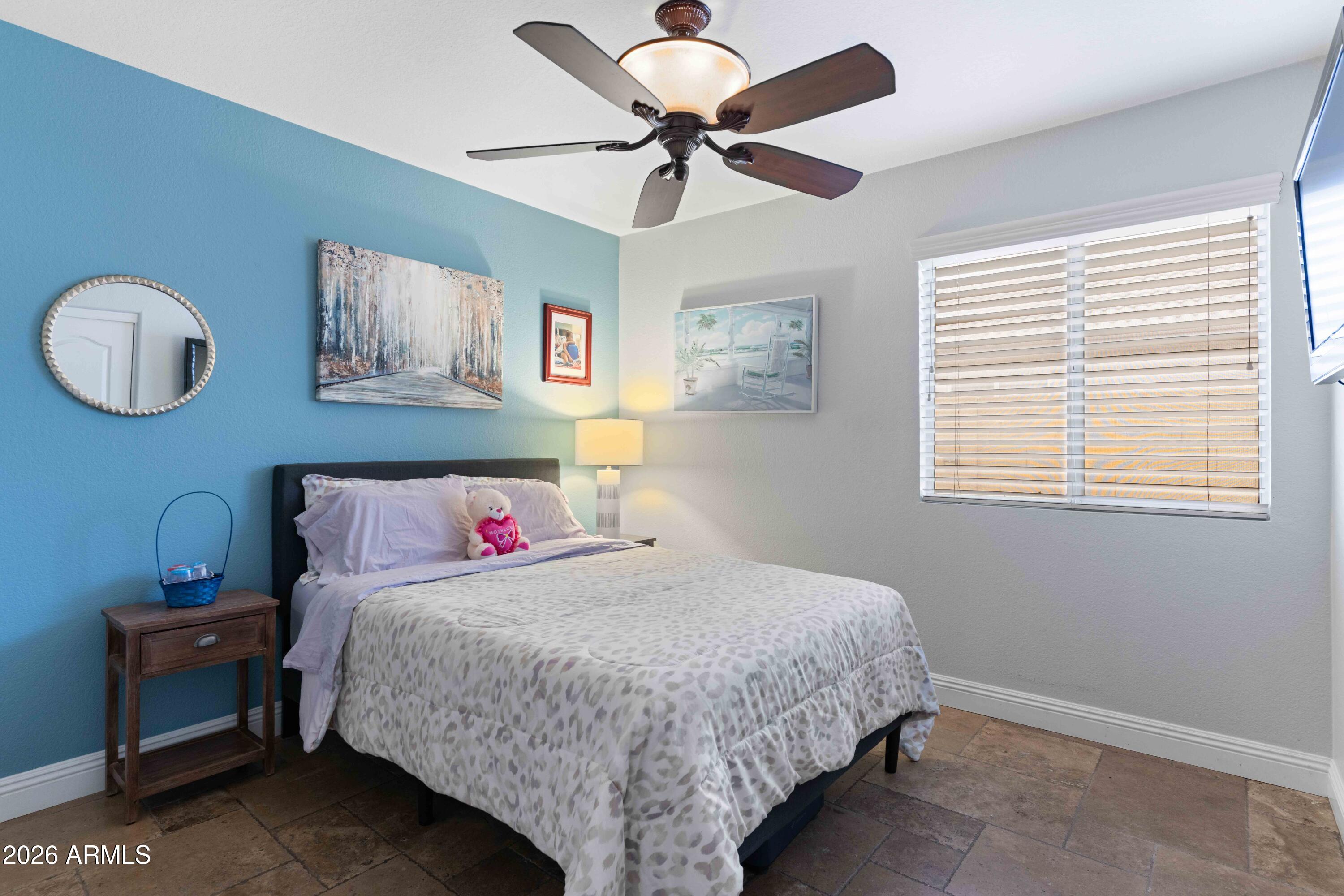 1566 N ROCKWELL Court